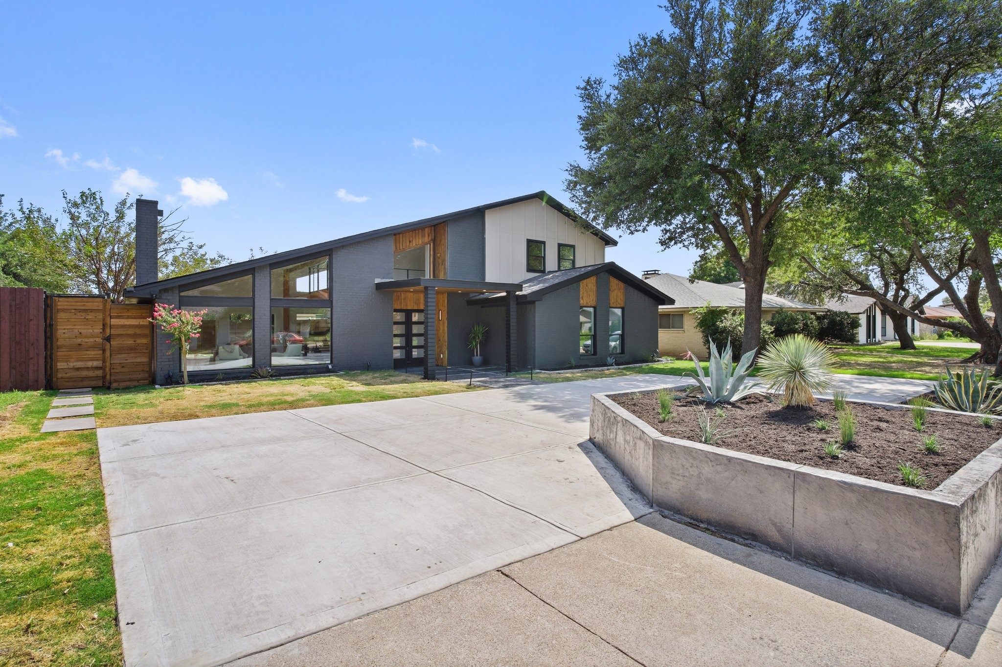 3046 Kinkaid Drive