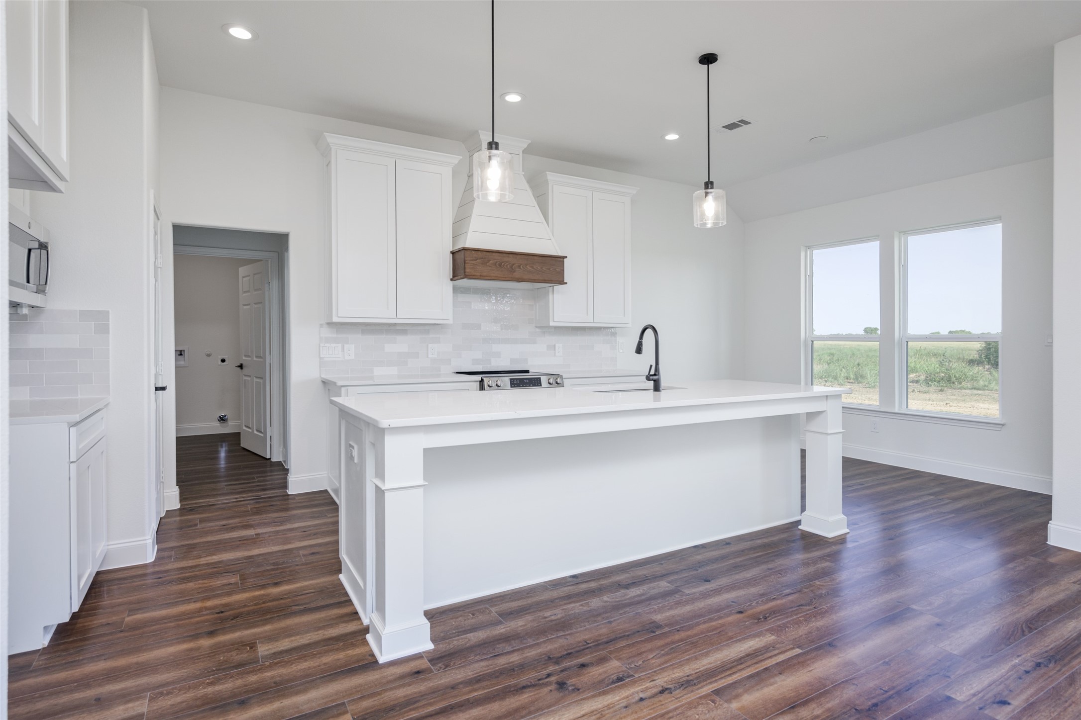 6384 County Road 3208