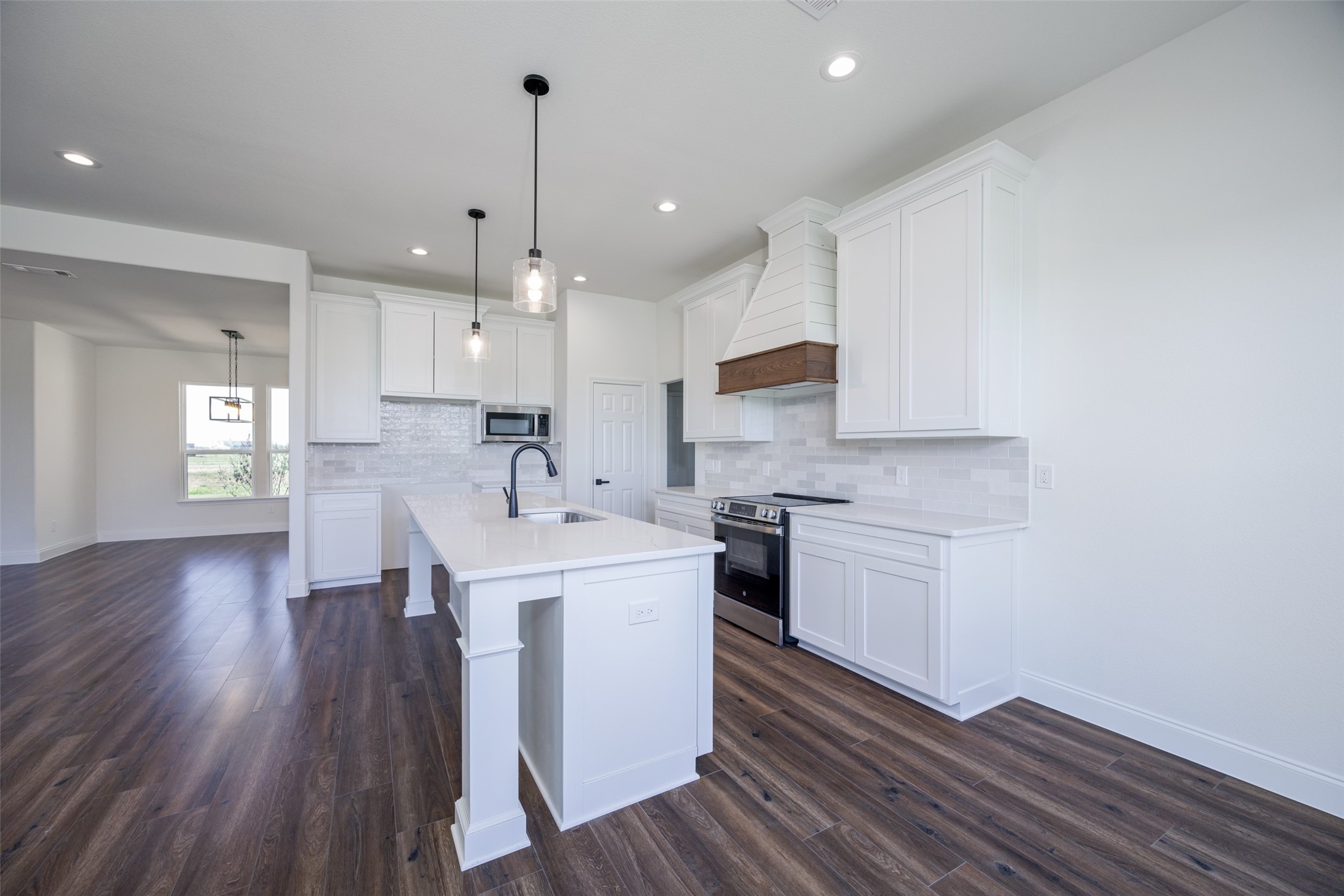 6384 County Road 3208