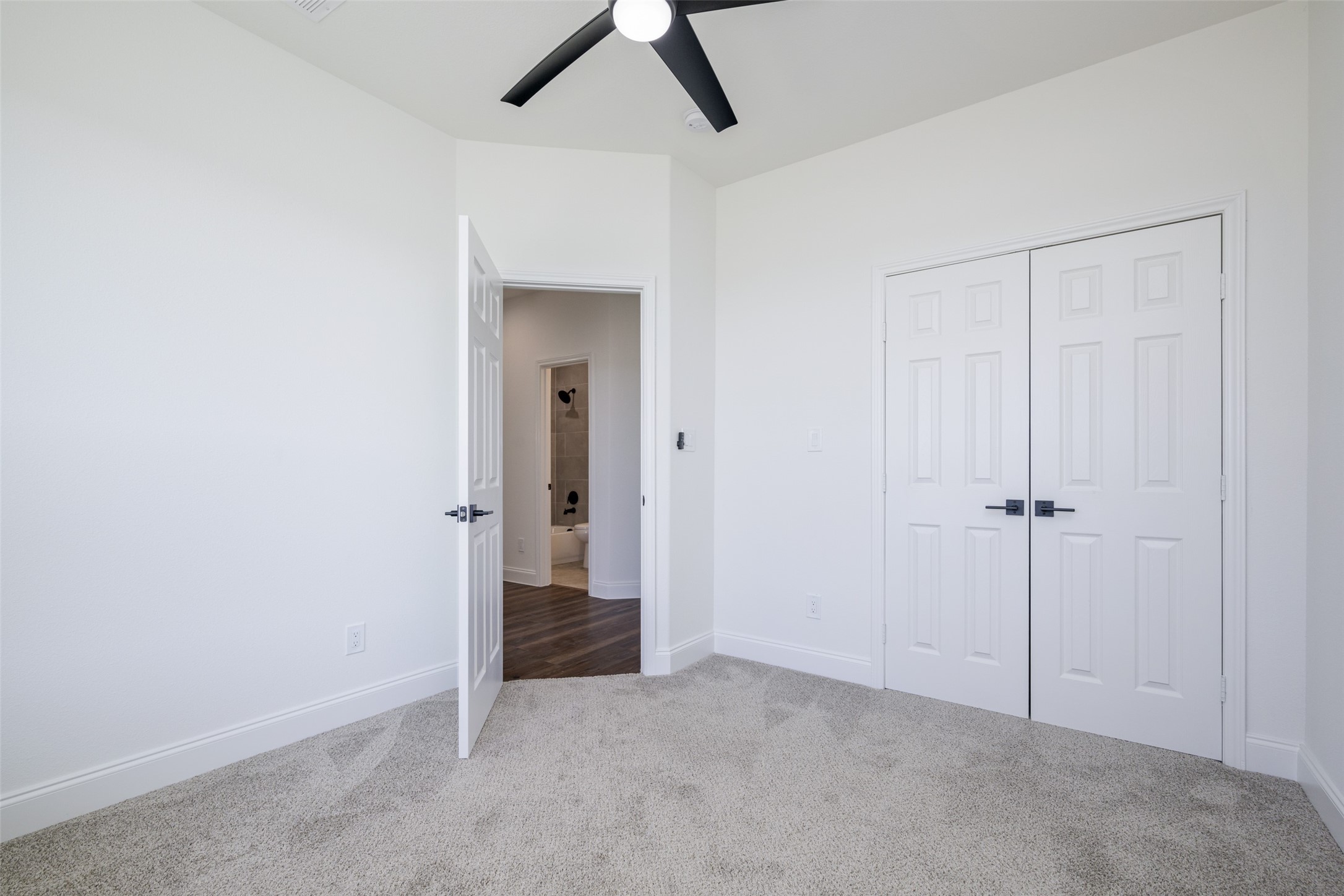 6384 County Road 3208