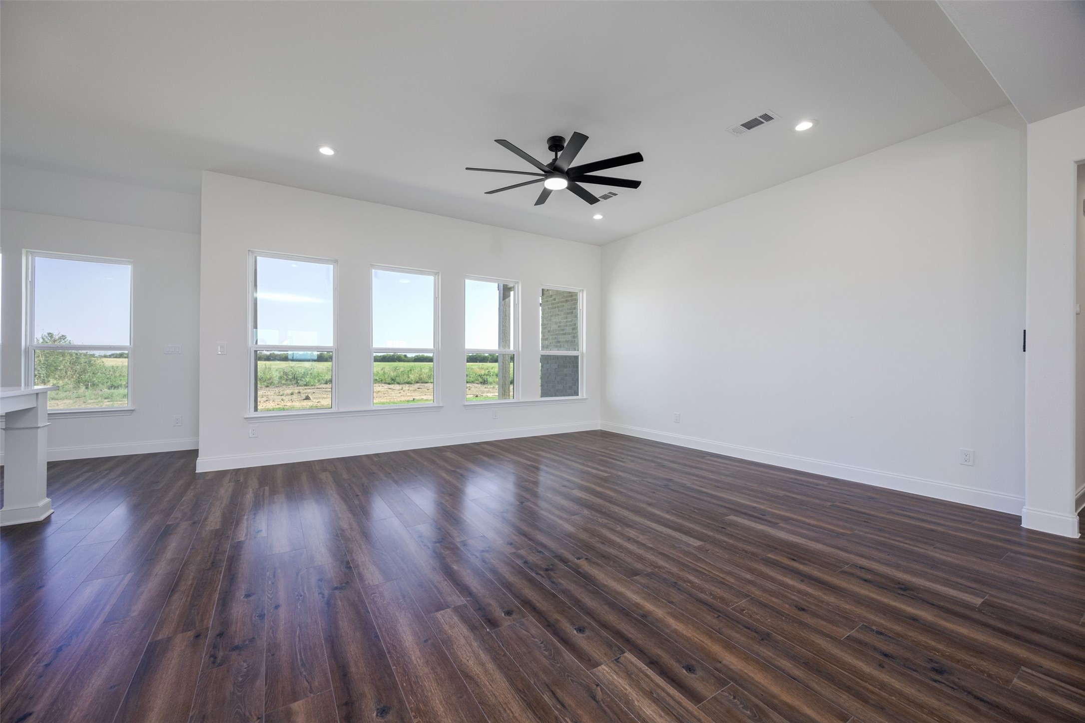 6384 County Road 3208