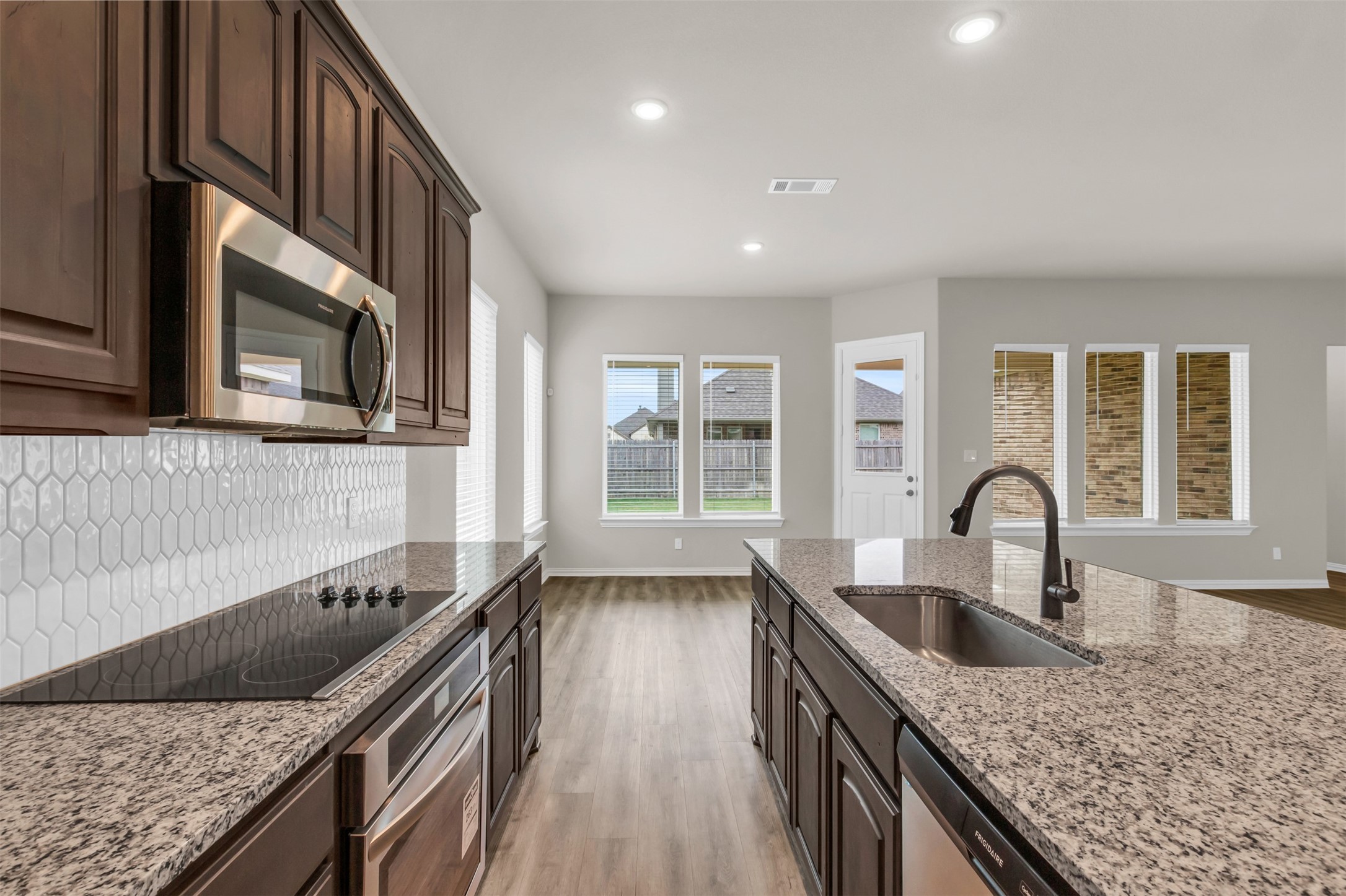 3313 Bentley Trail