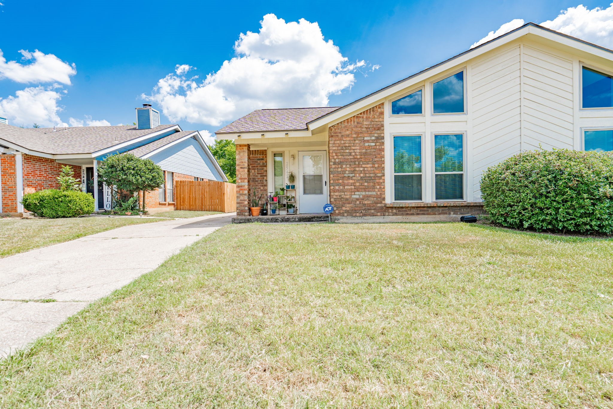 2542 Indigo Lane