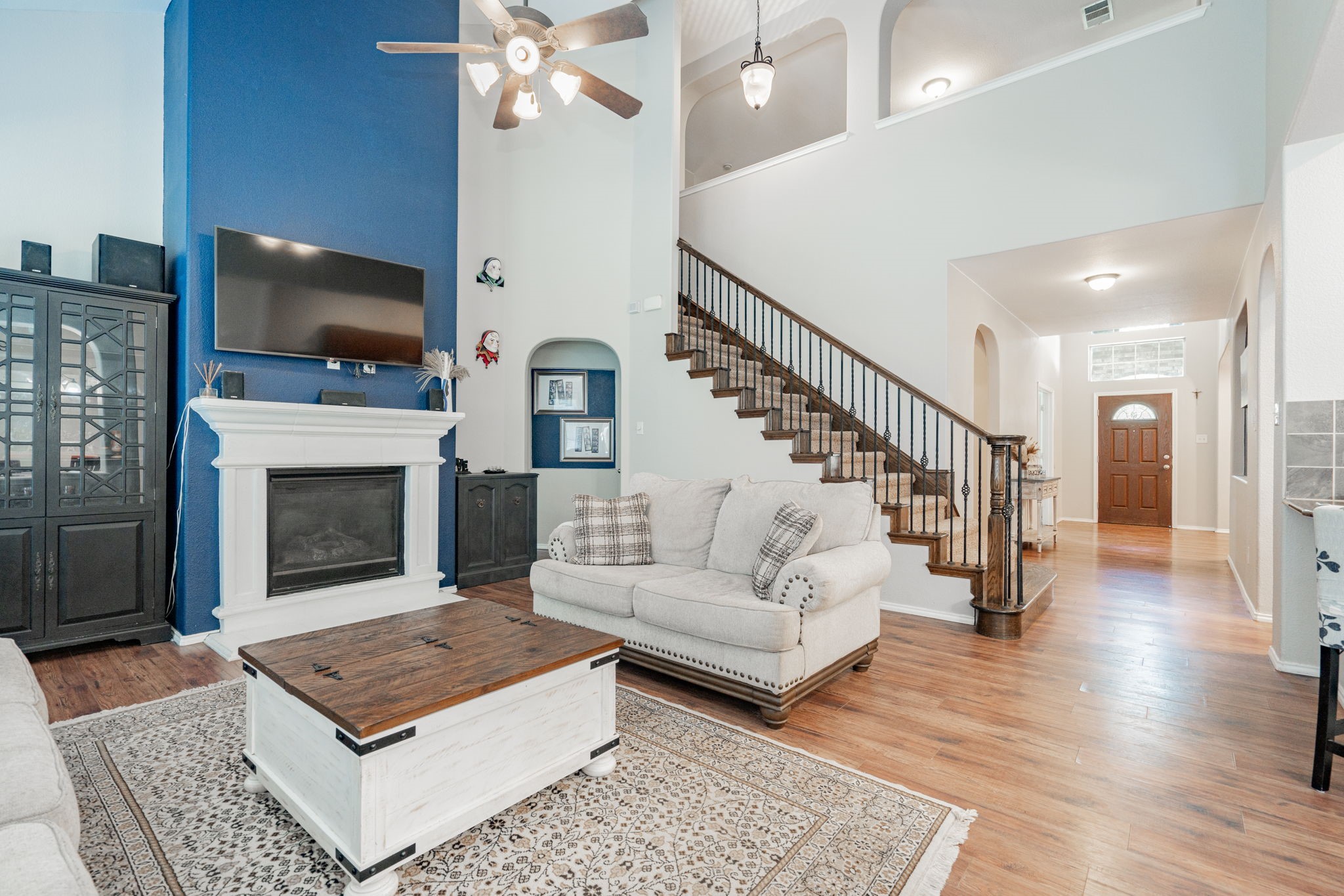 2201 Miranda Place