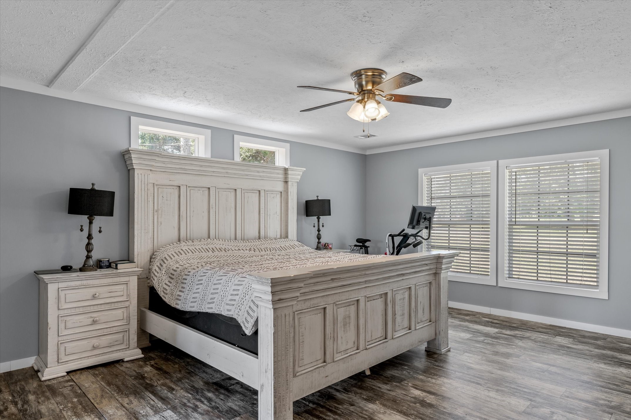 1897 Vz County Road 2404