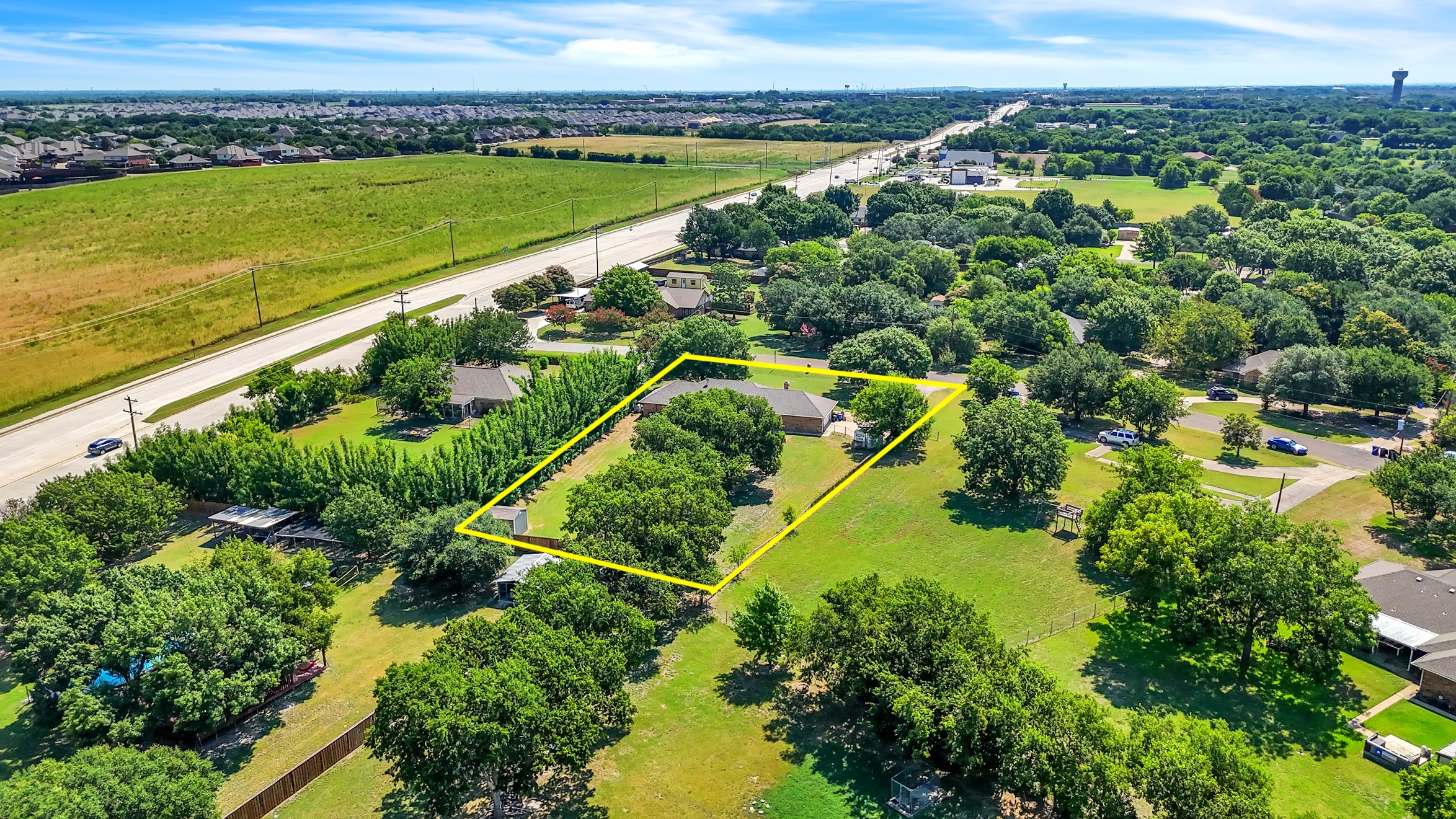 907 Rock Creek Drive