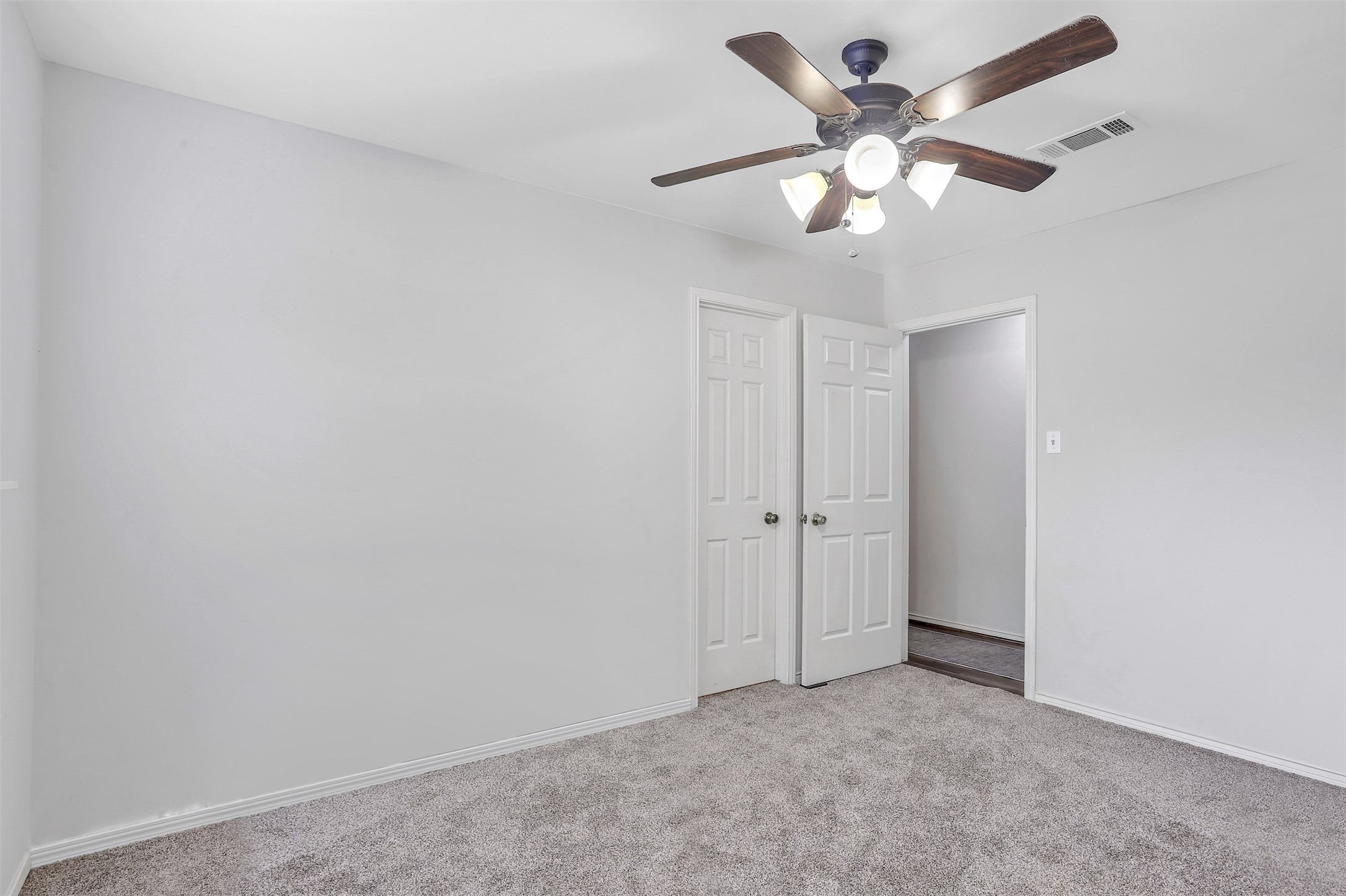907 Rock Creek Drive