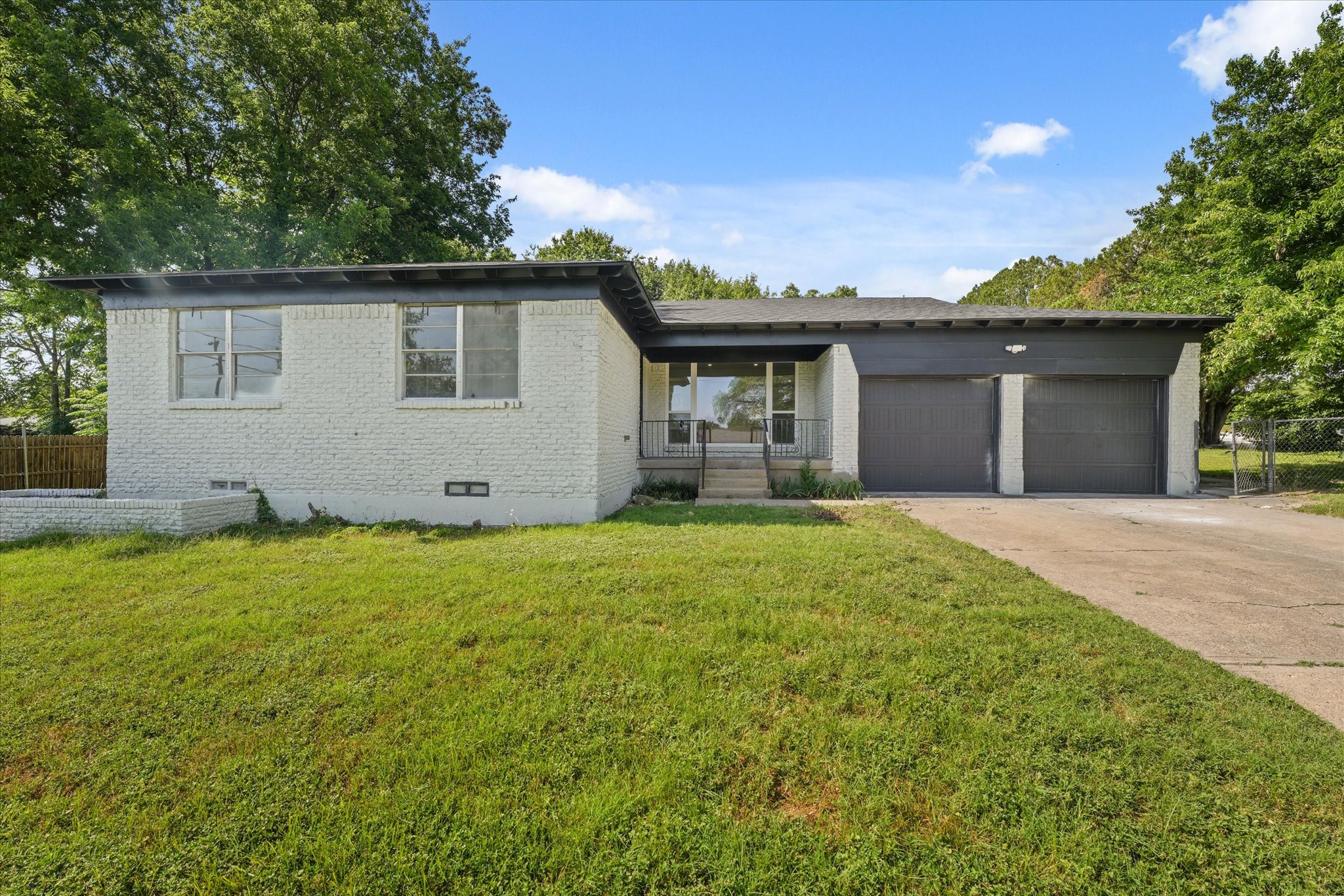 824 Penguin Drive