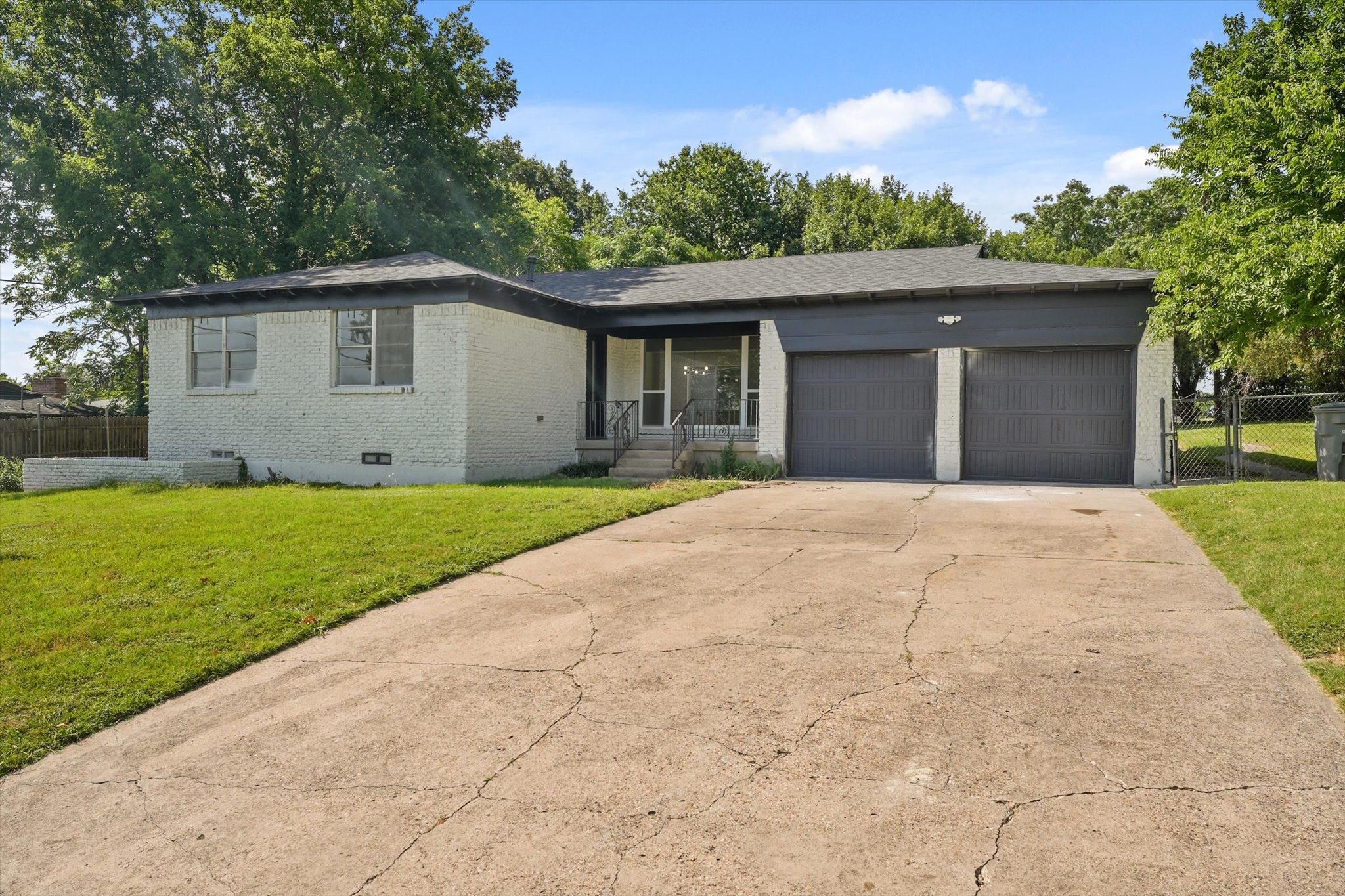 824 Penguin Drive