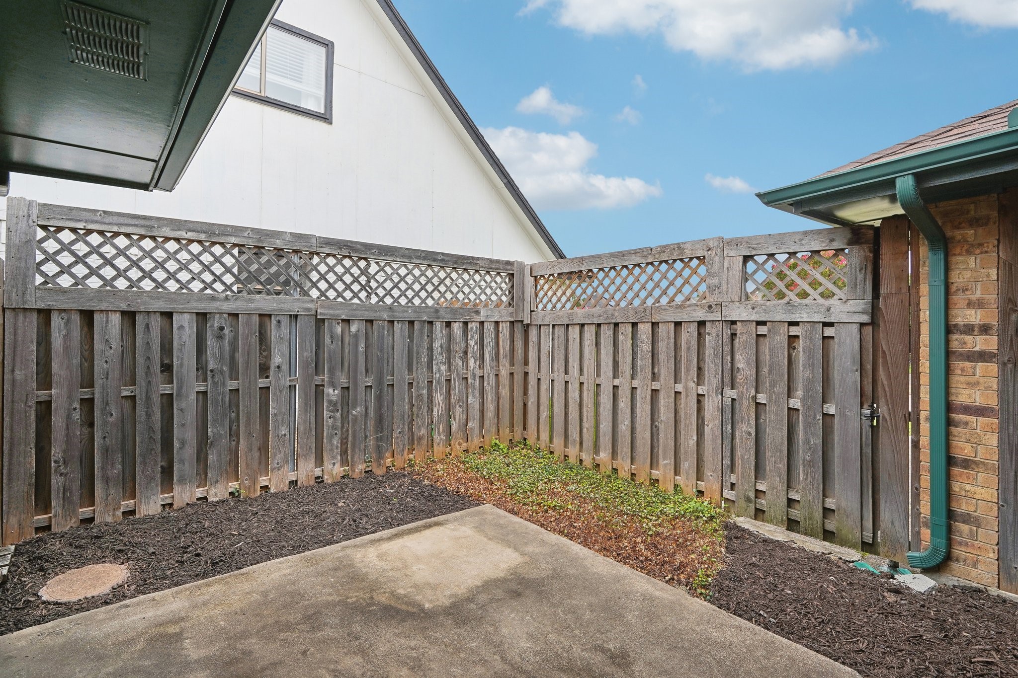 2511 Sundance Lane