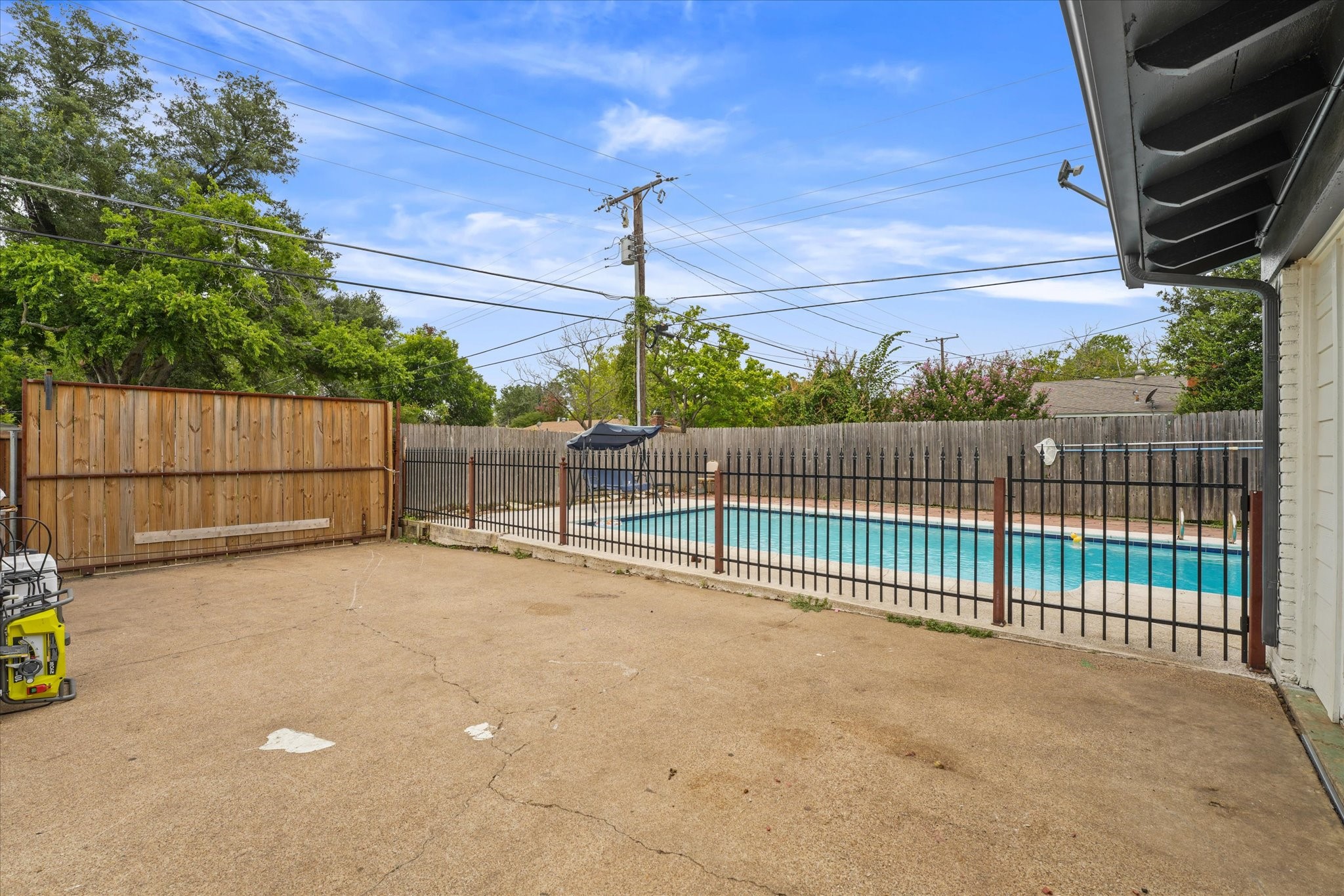 1974 Downey Drive