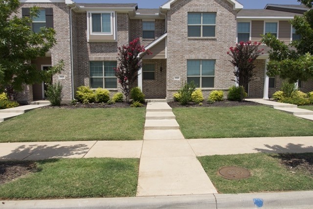 3529 Brentwood Drive