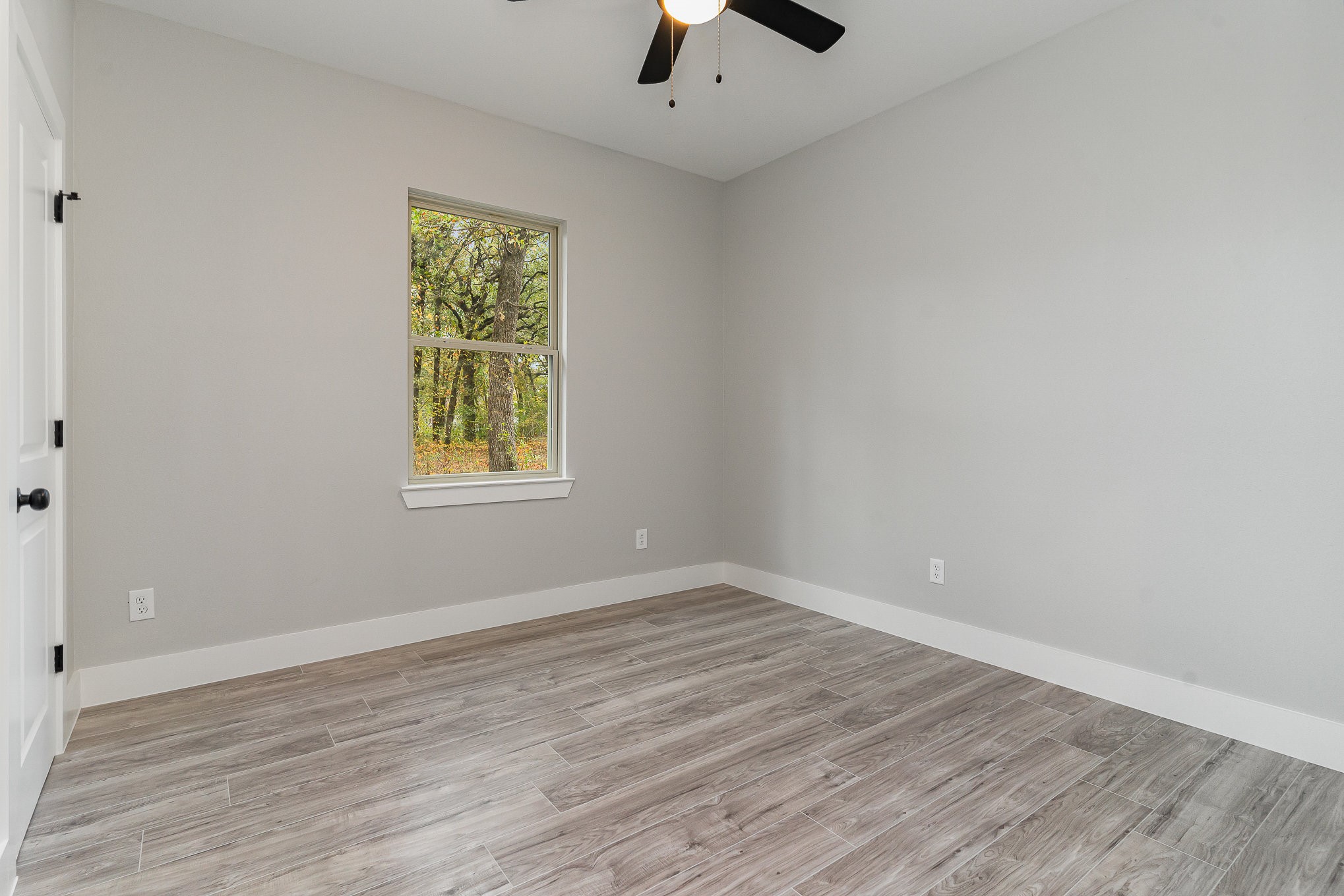 219 E Beachwood Loop