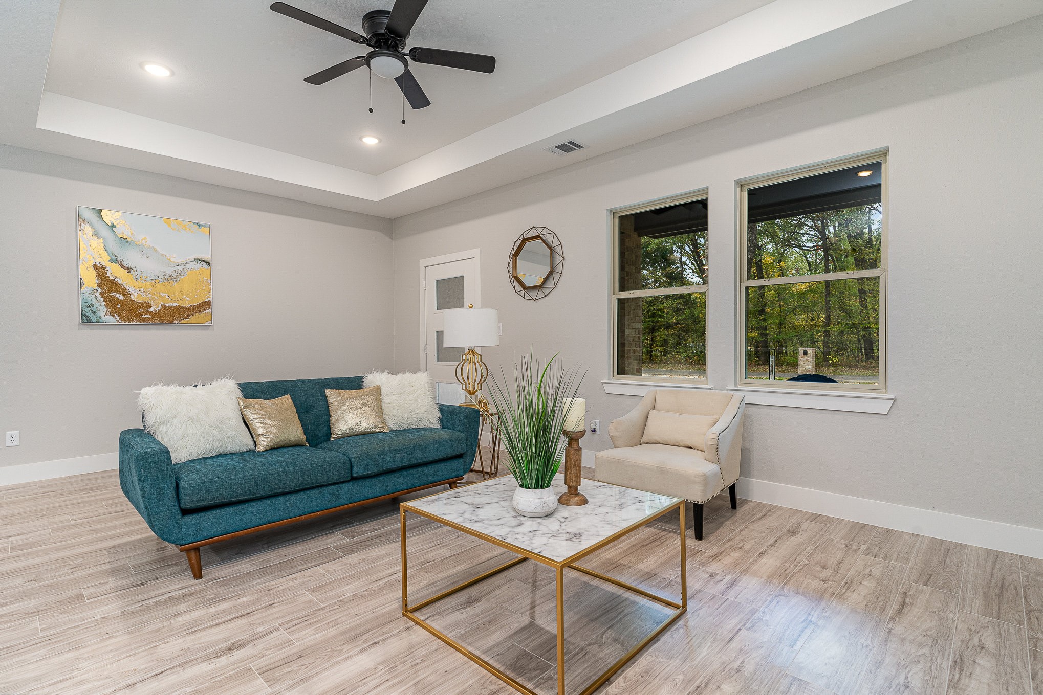 219 E Beachwood Loop