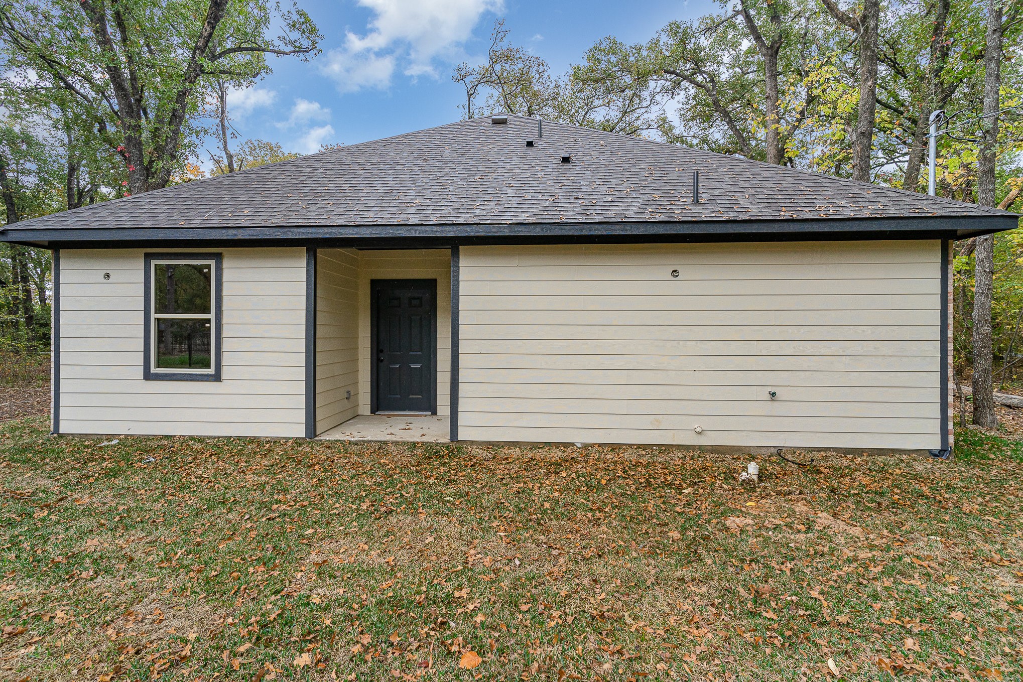 219 E Beachwood Loop
