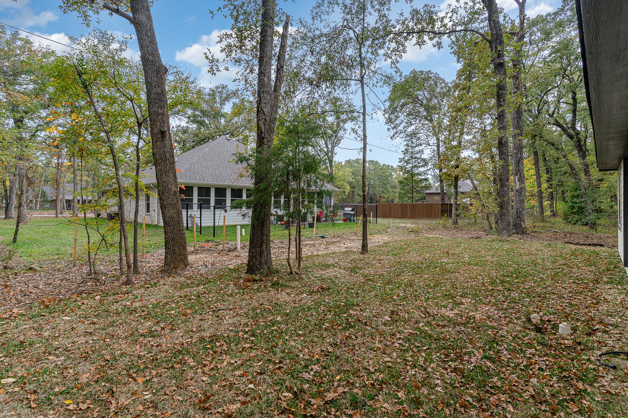 219 E Beachwood Loop