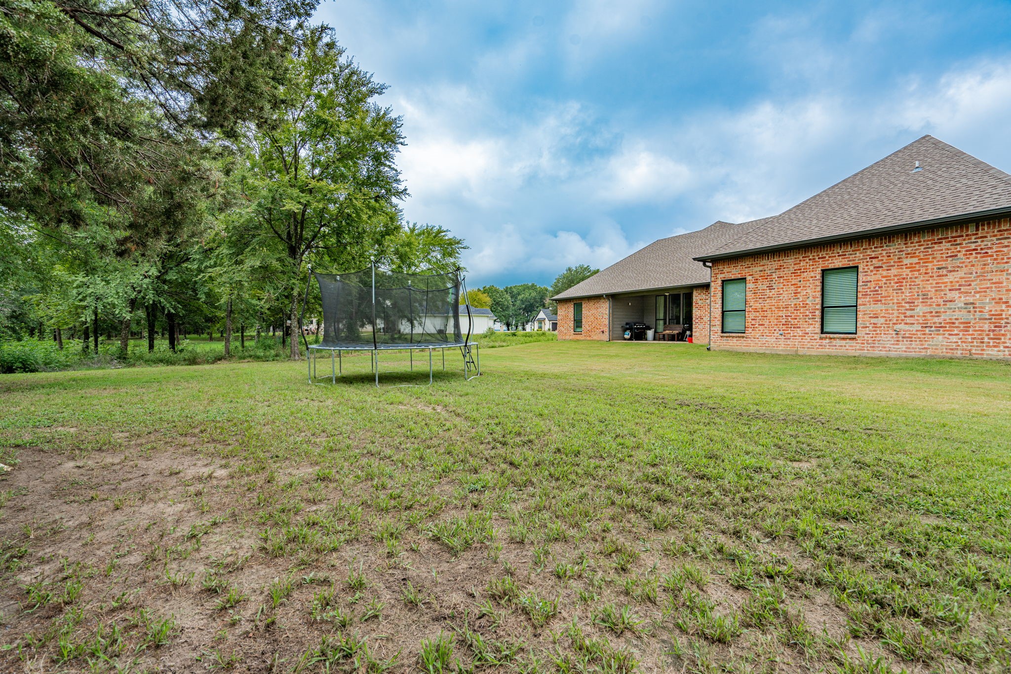 725 Clubview Drive