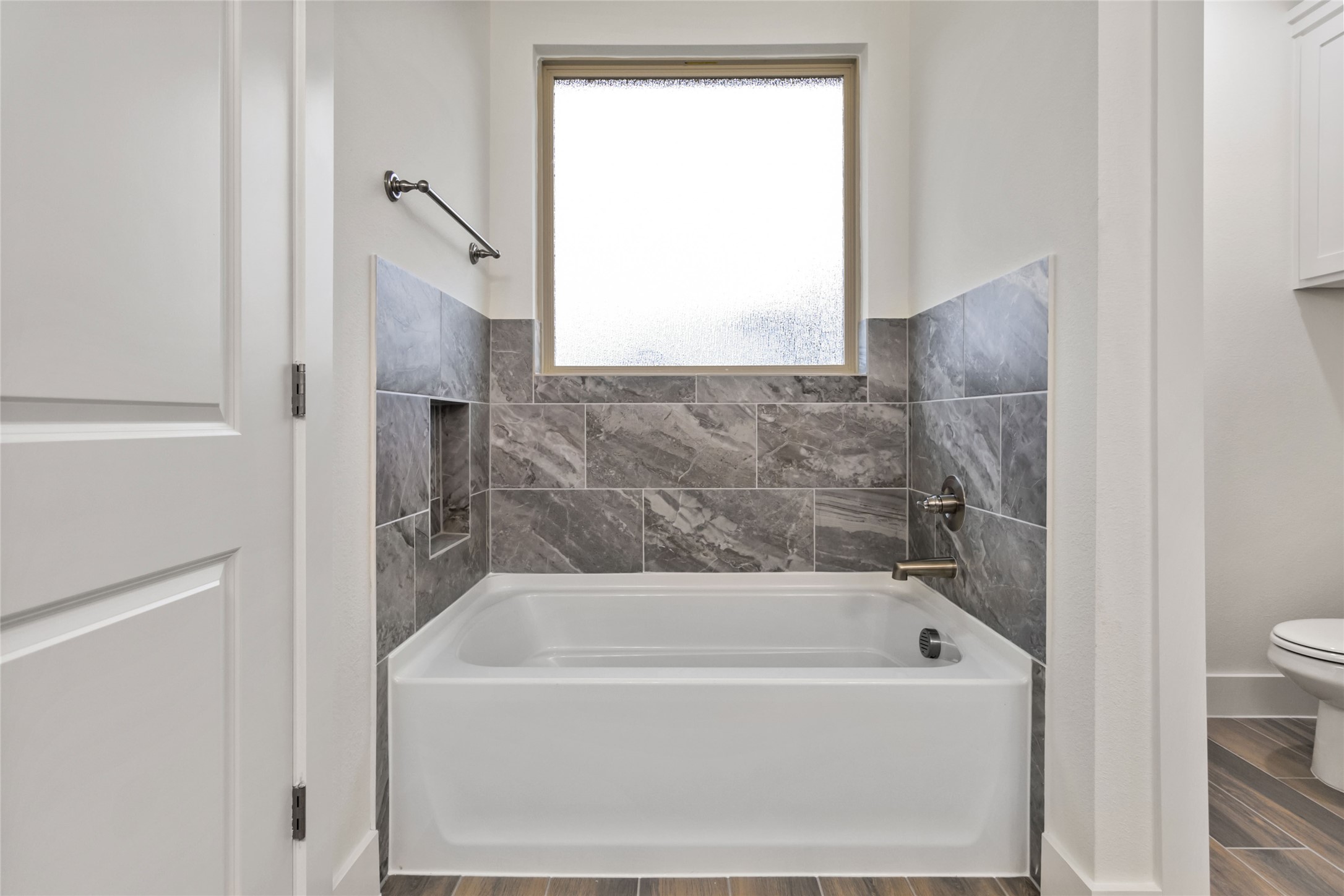 204 Swallowtail Lane