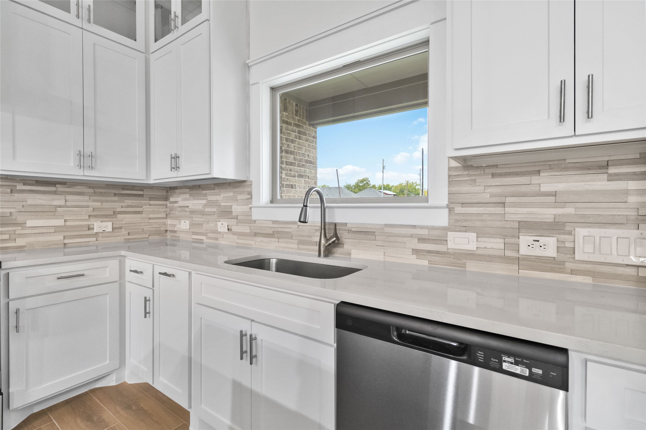 204 Swallowtail Lane