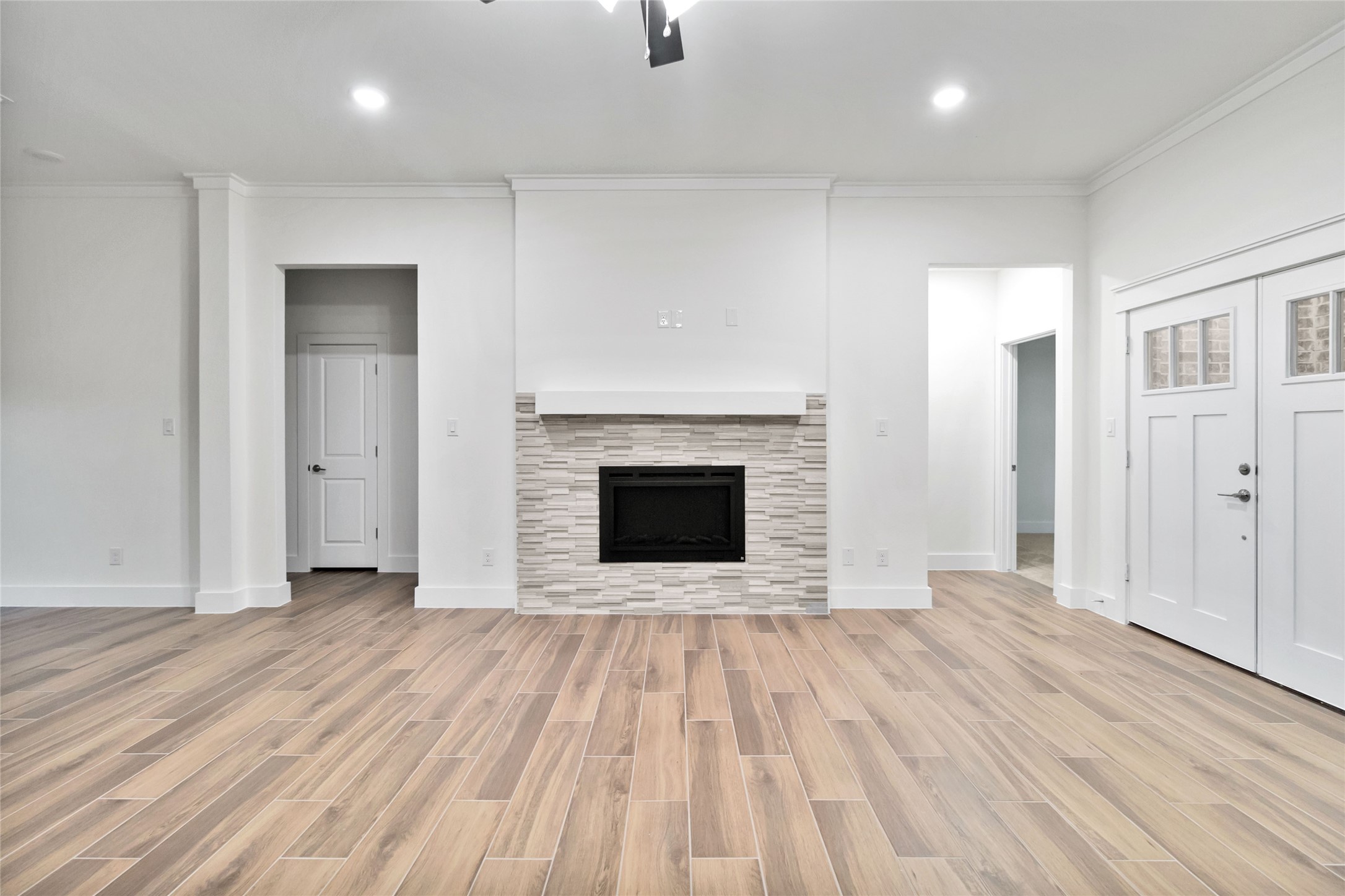 204 Swallowtail Lane