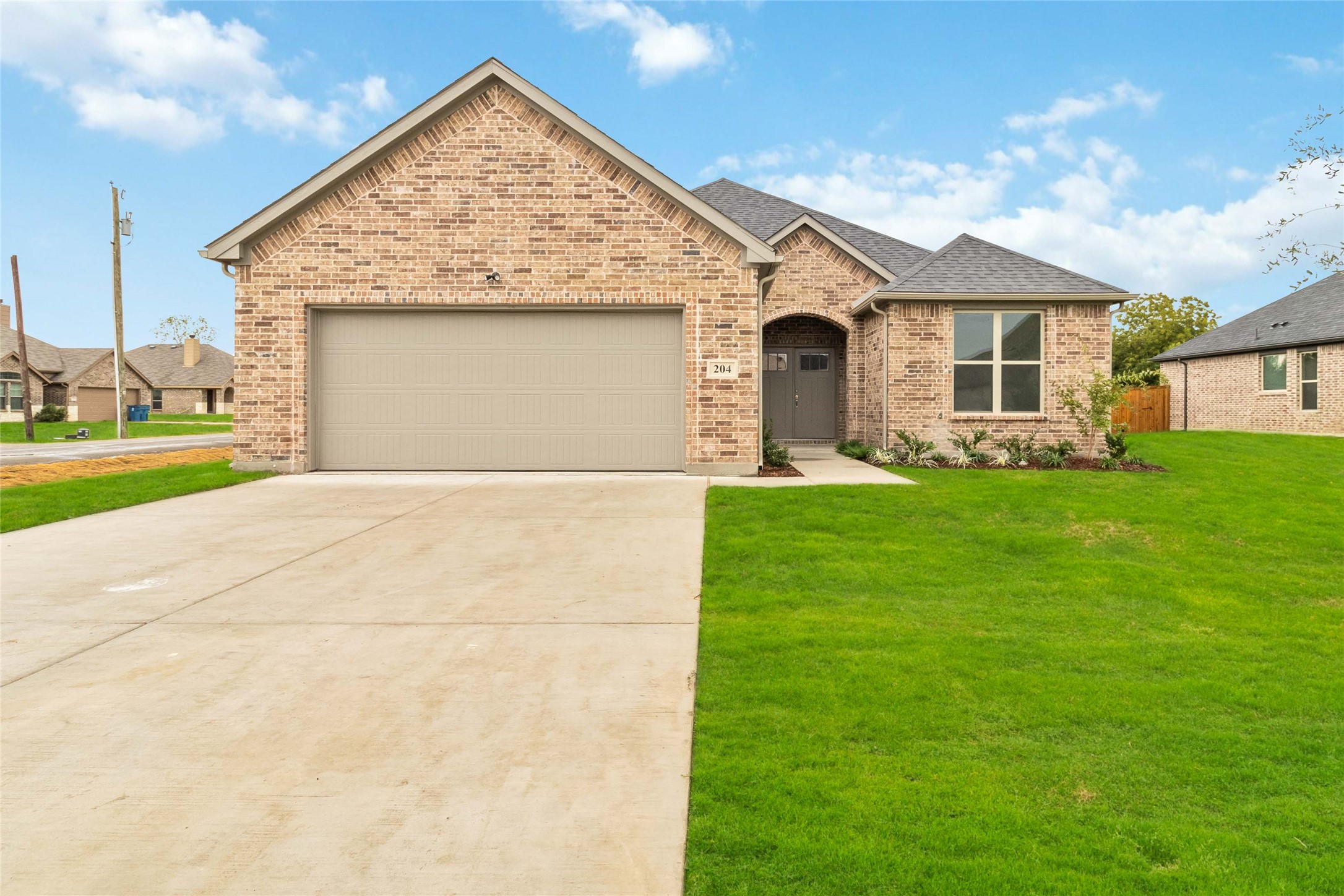 204 Swallowtail Lane