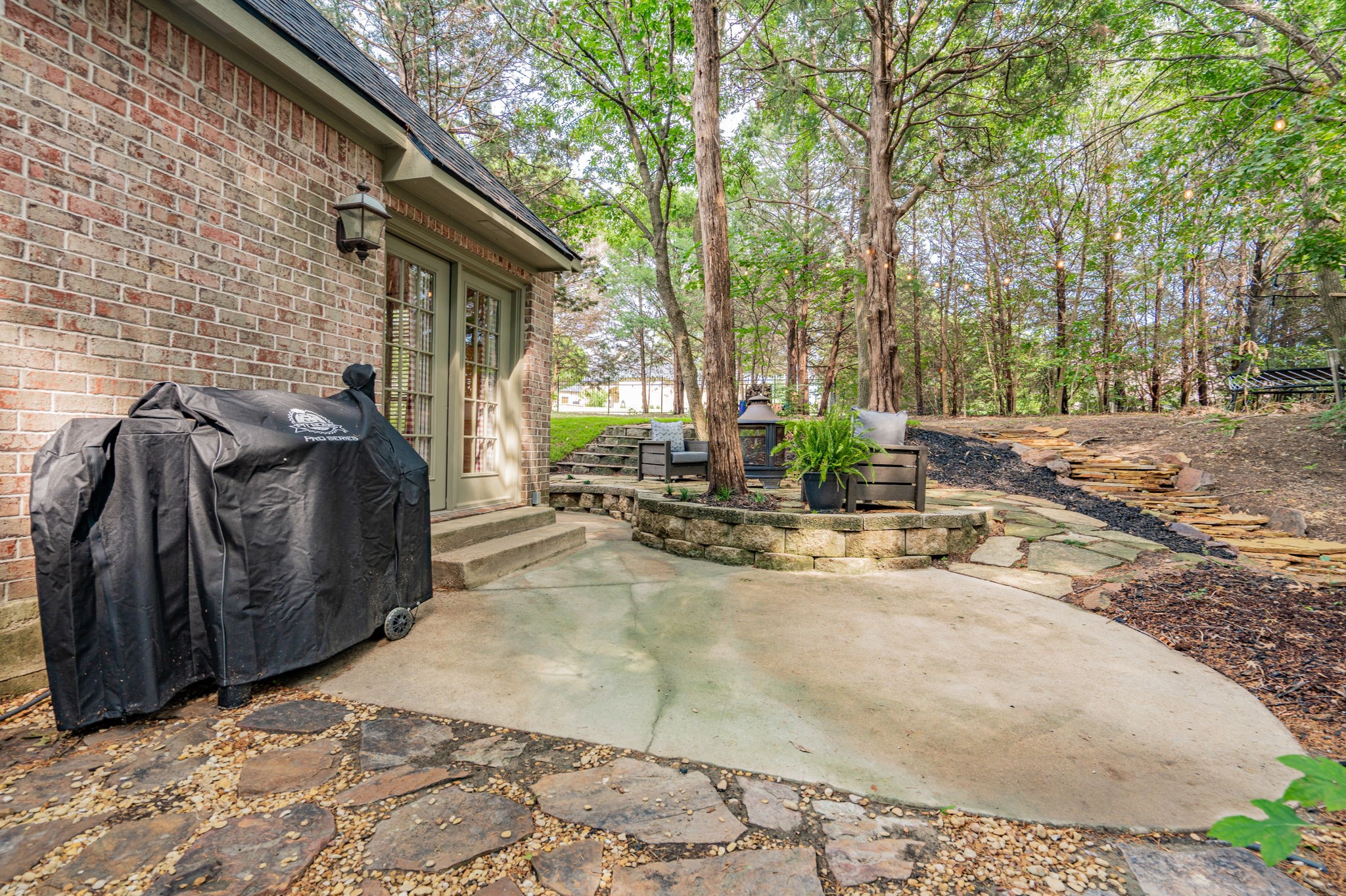 1205 Cedar Ridge Road W
