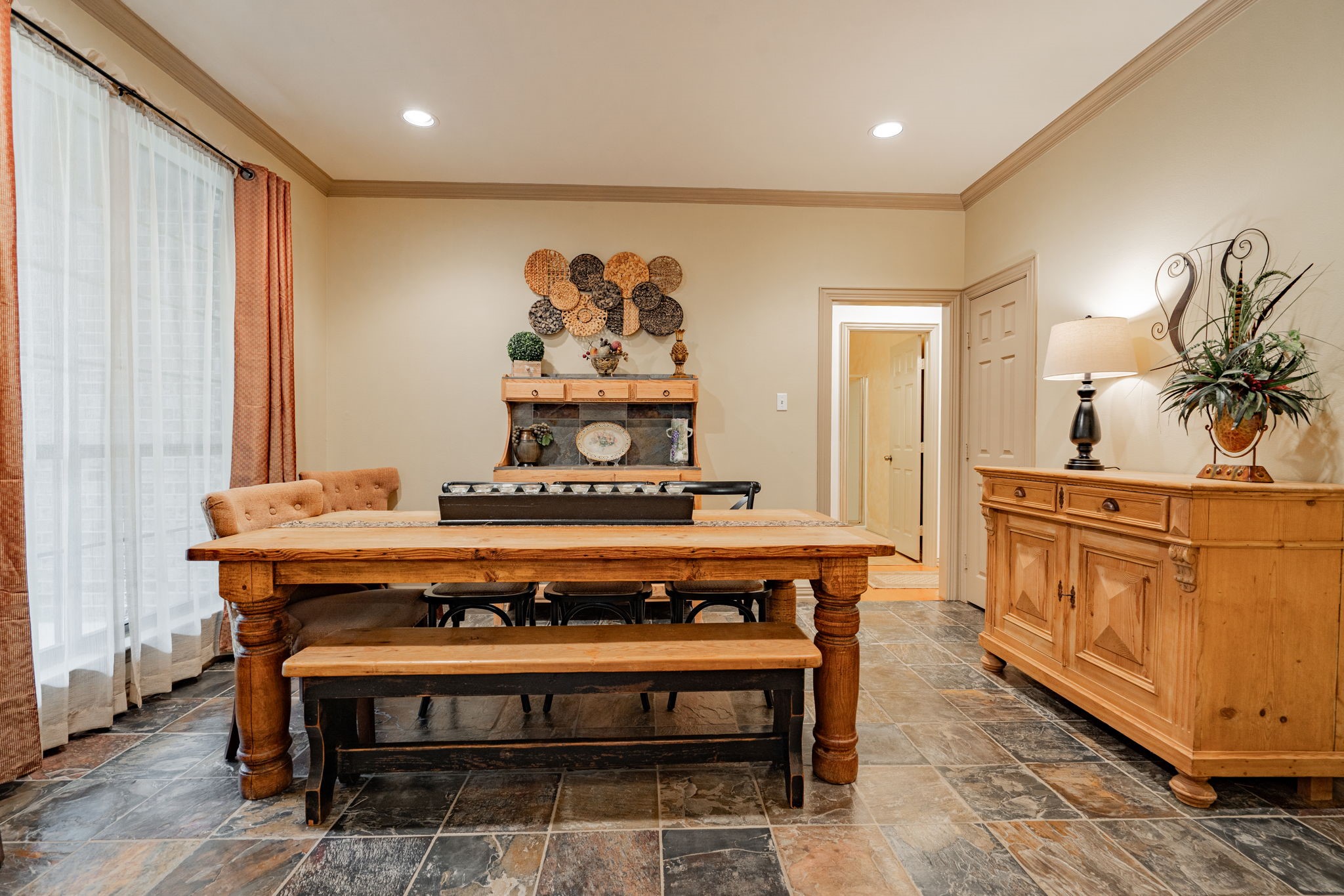 1205 Cedar Ridge Road W