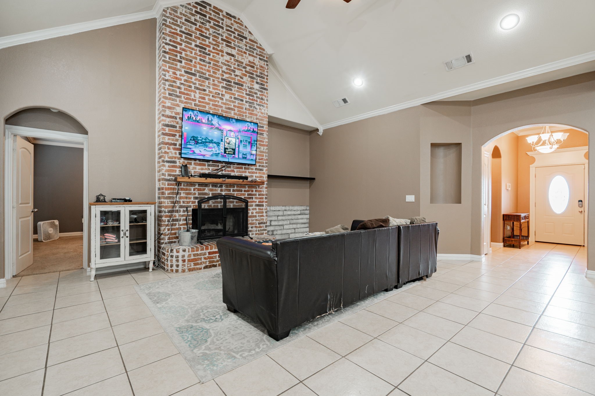 1452 Private Road 2737