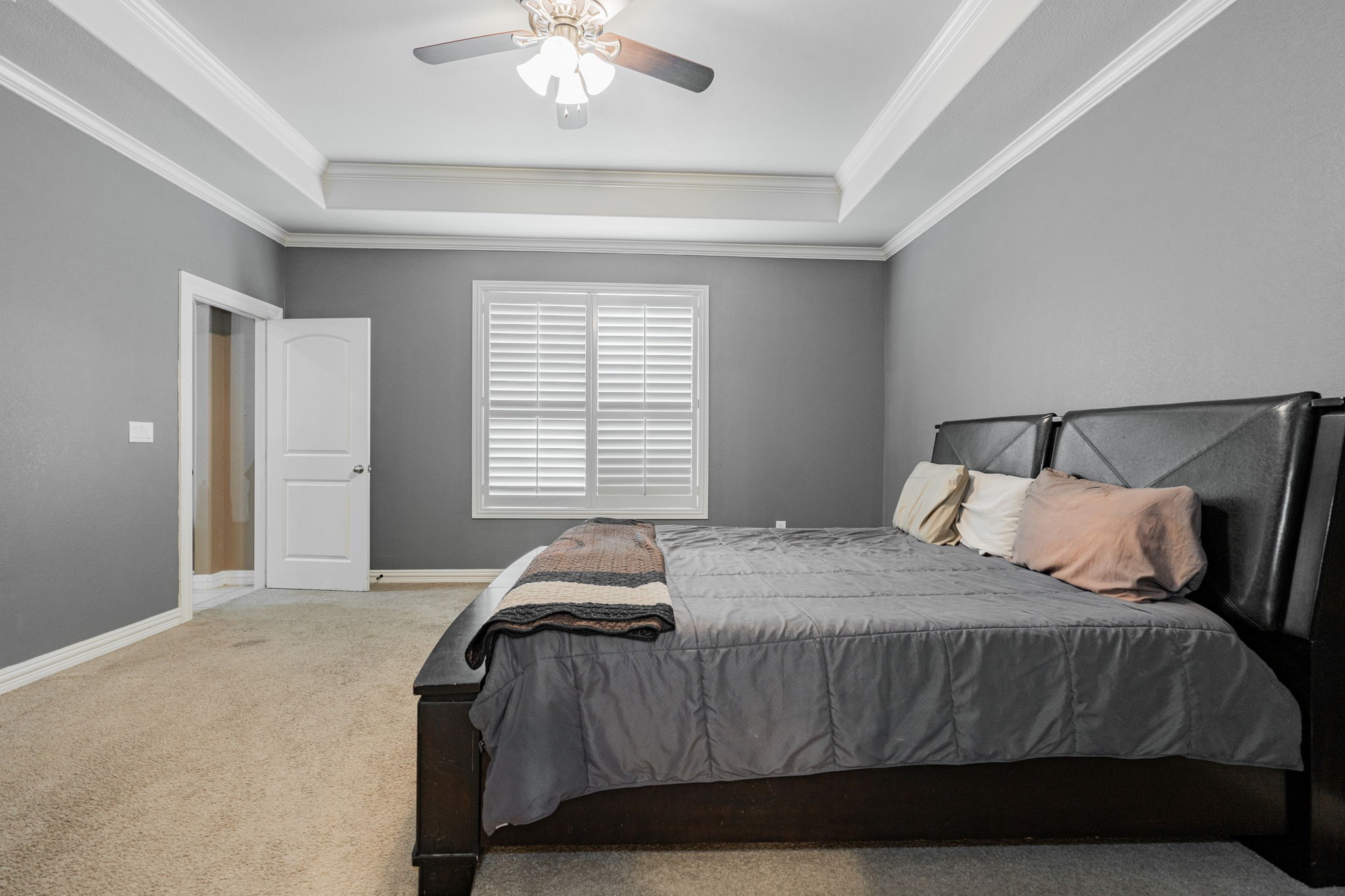 1452 Private Road 2737