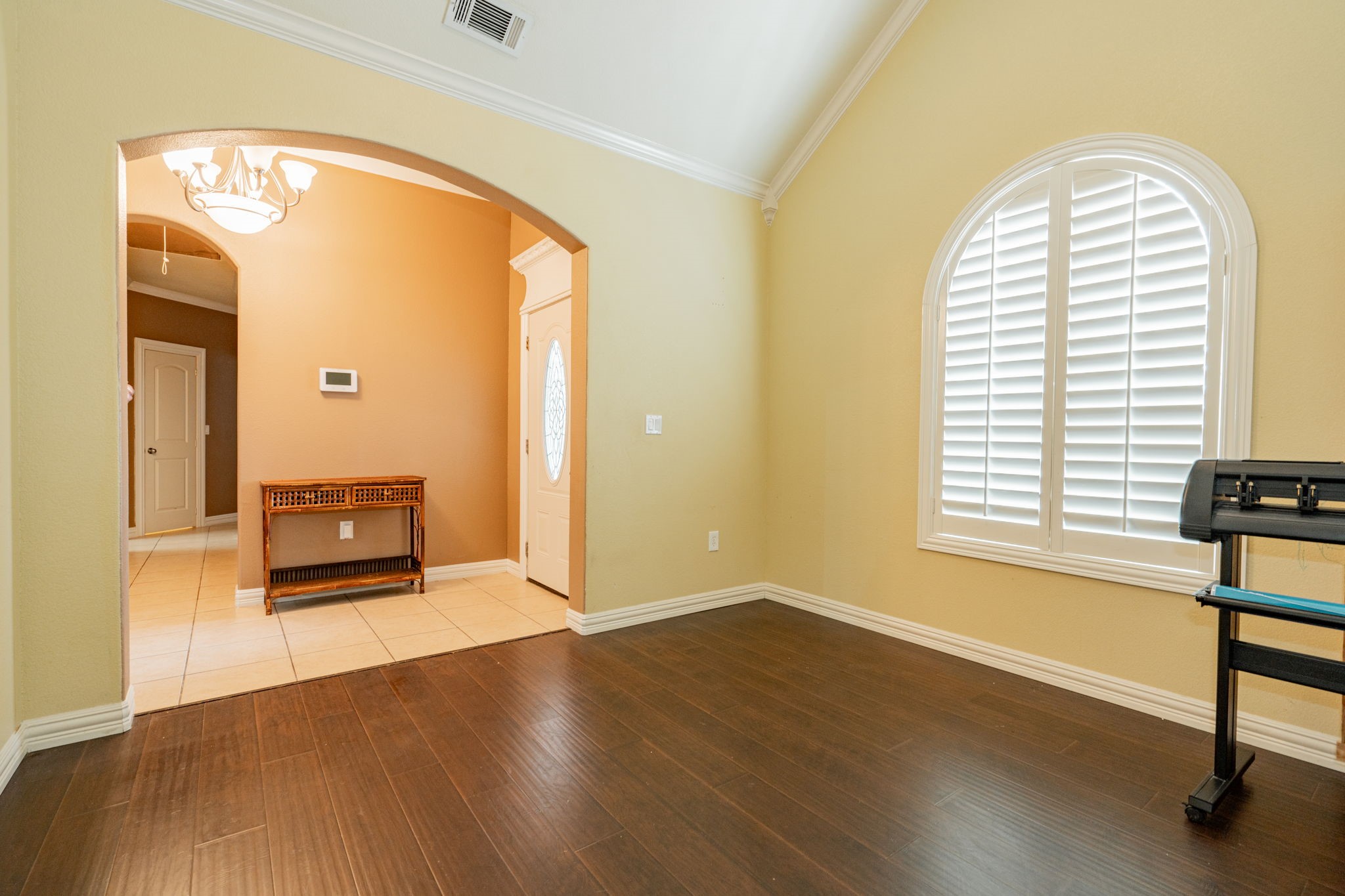 1452 Private Road 2737