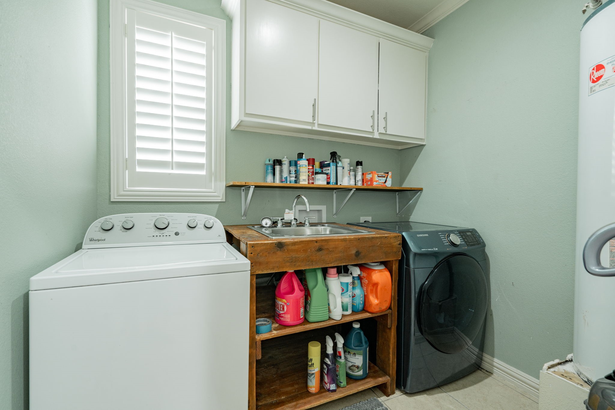 1452 Private Road 2737