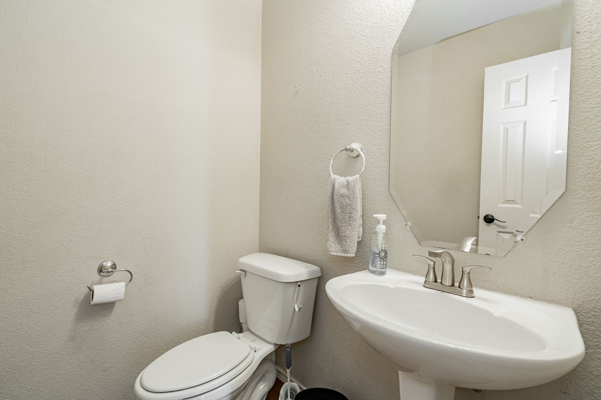 1056 Silver Spur Lane