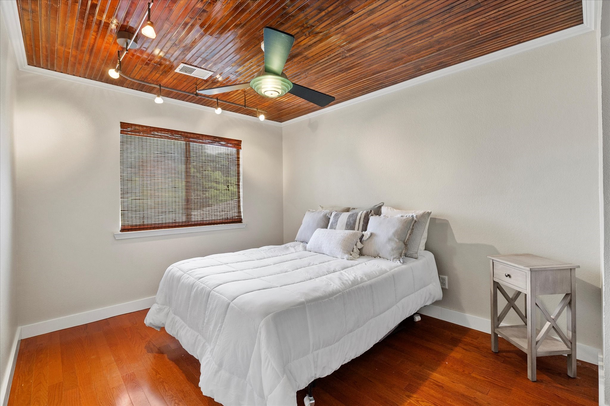7710 Spinnaker Cove