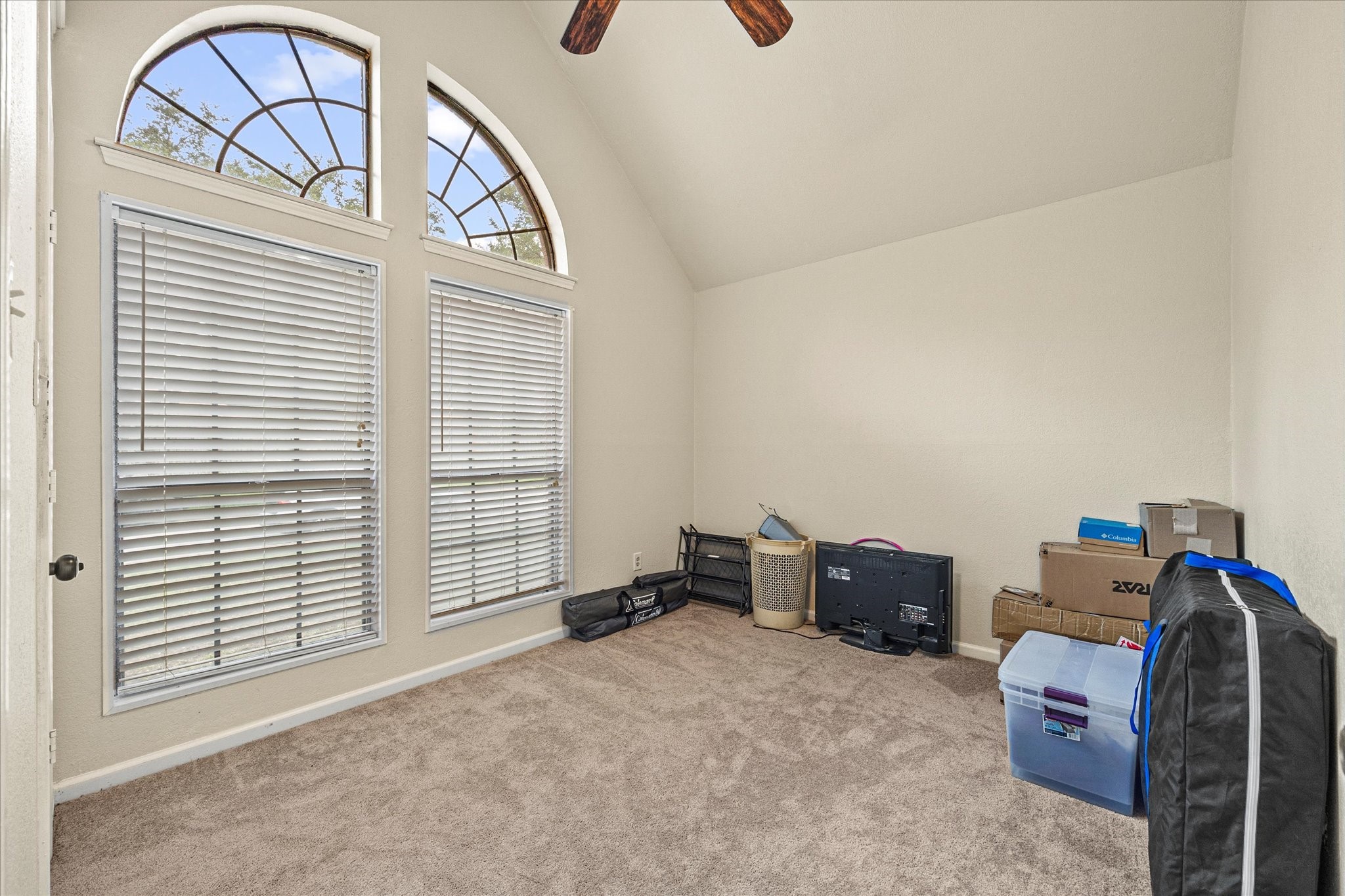 106 Kiowa Lane