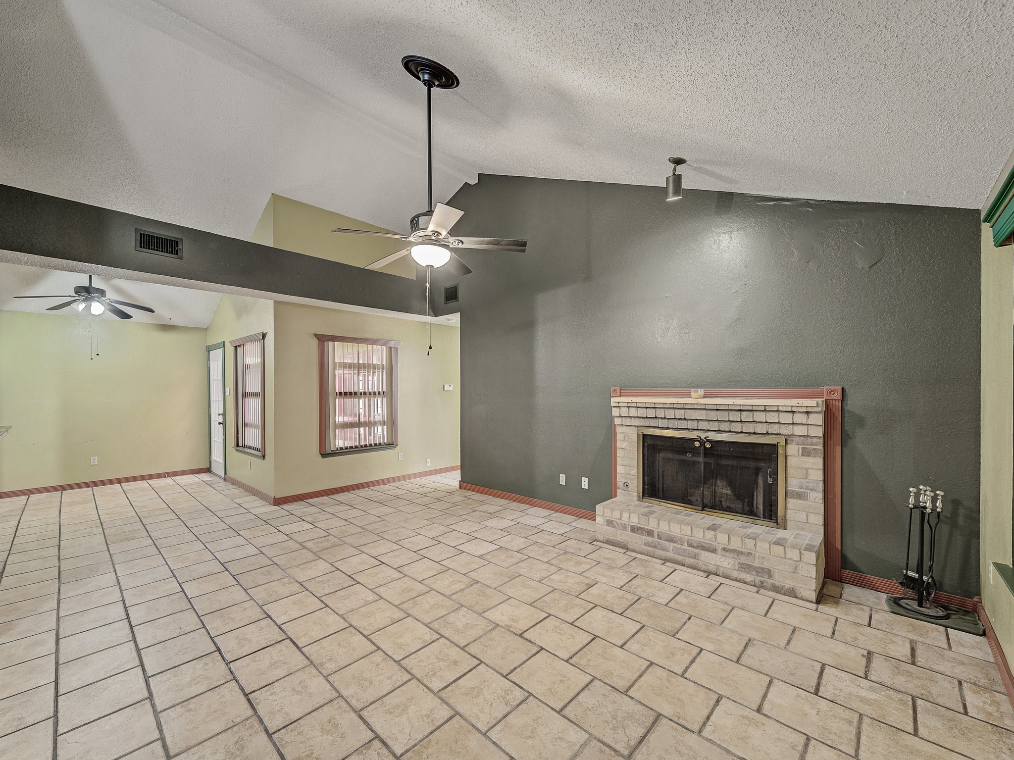 4104 Amy Drive