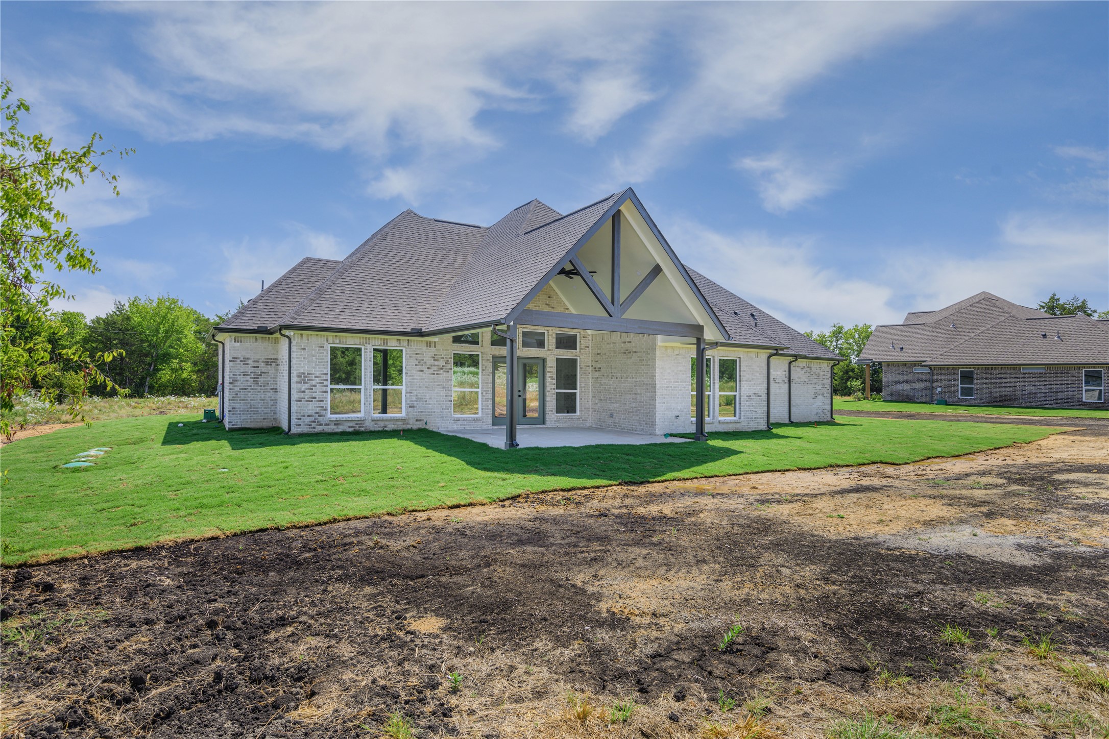 2280 County Road 1112