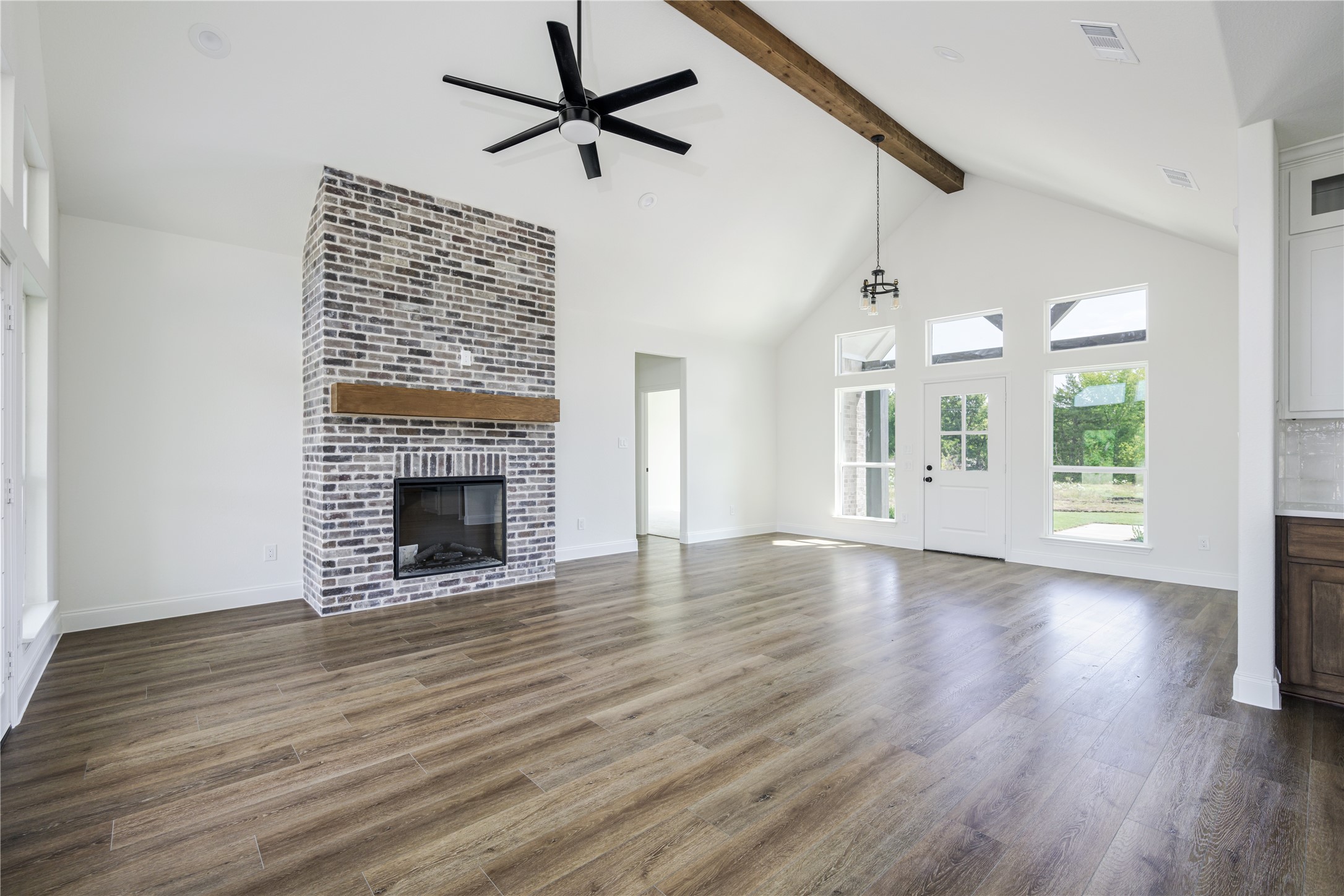 2280 County Road 1112