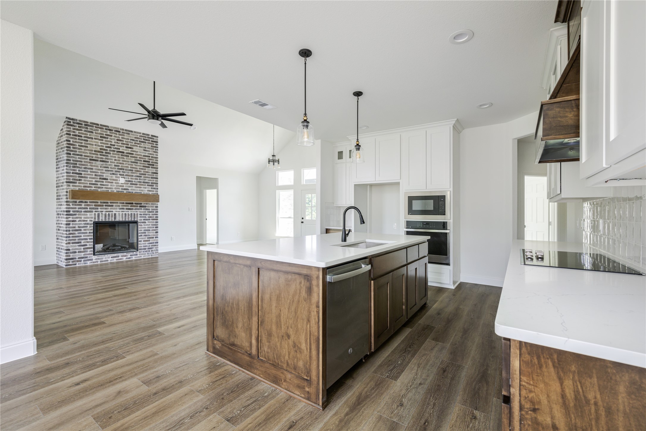 2280 County Road 1112