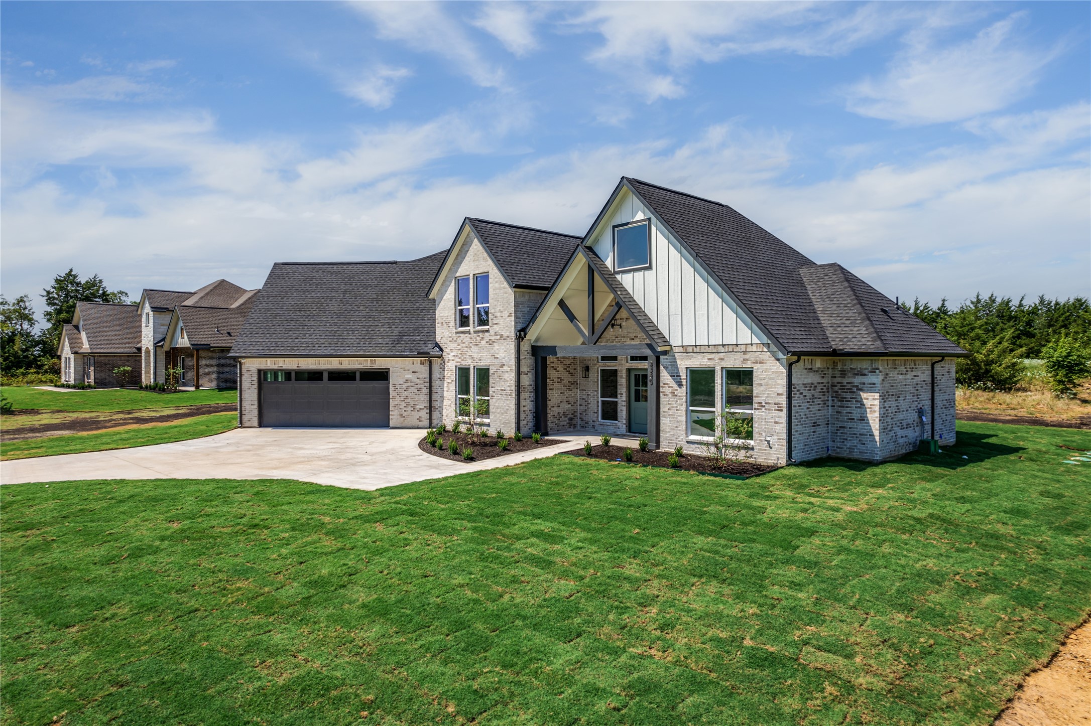 2280 County Road 1112