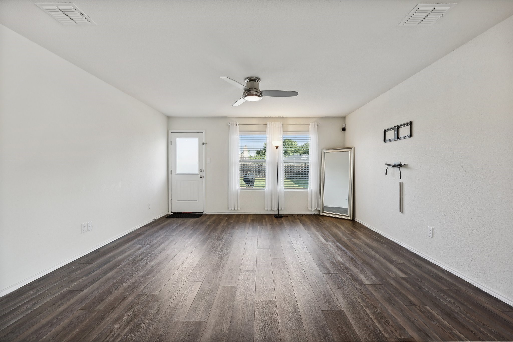 1145 Skyline Drive