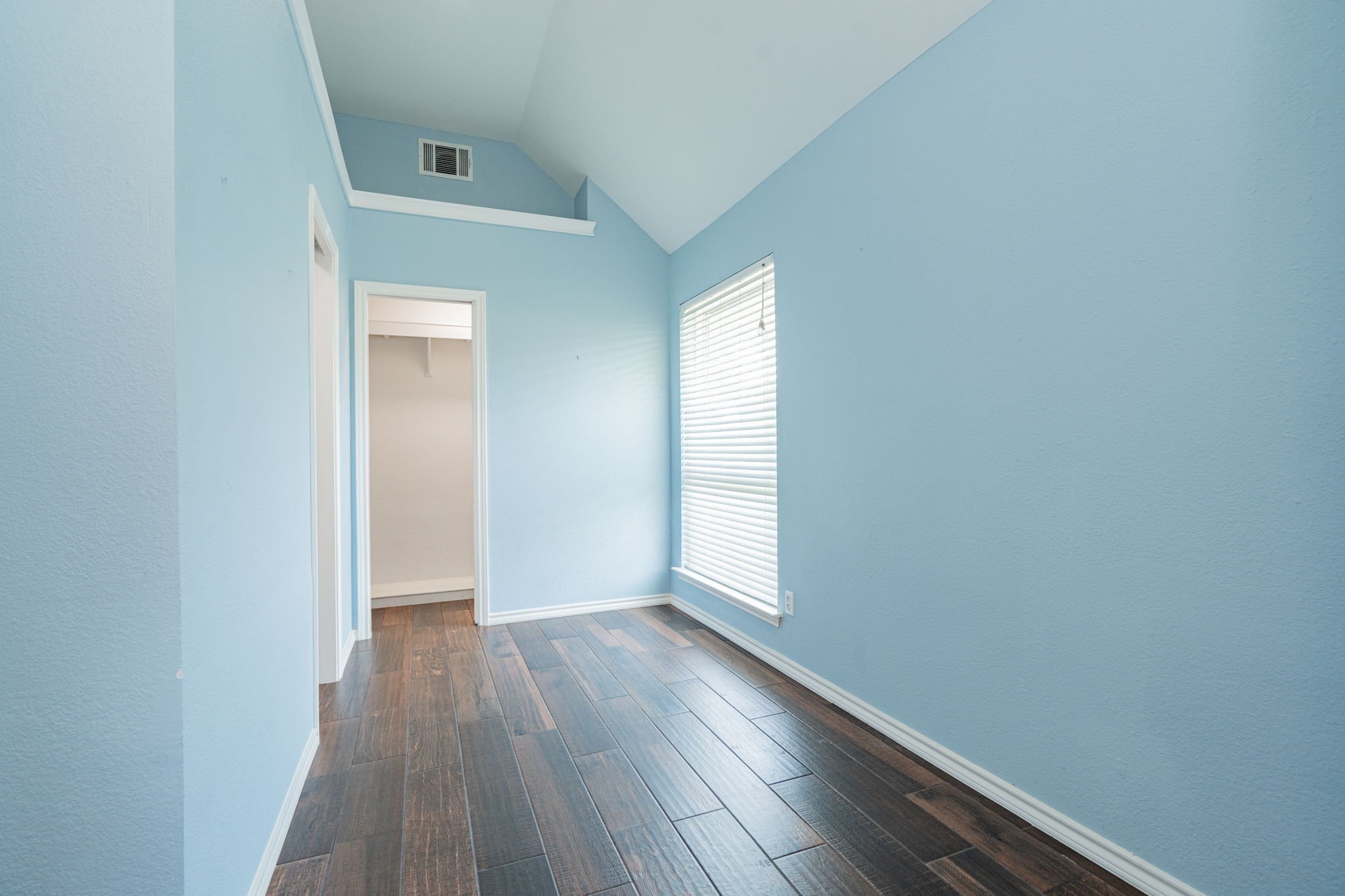 3073 W Ridgeview Circle