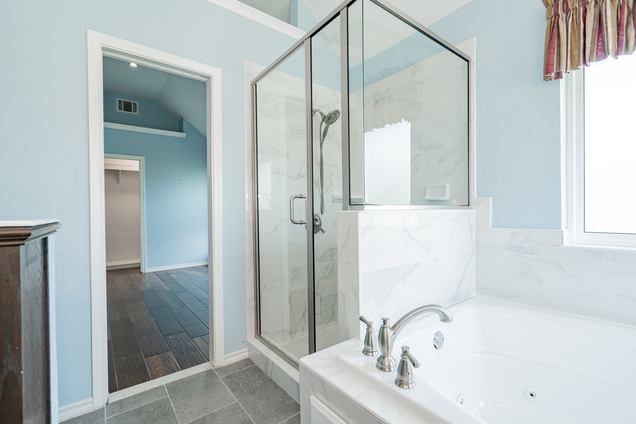 3073 W Ridgeview Circle