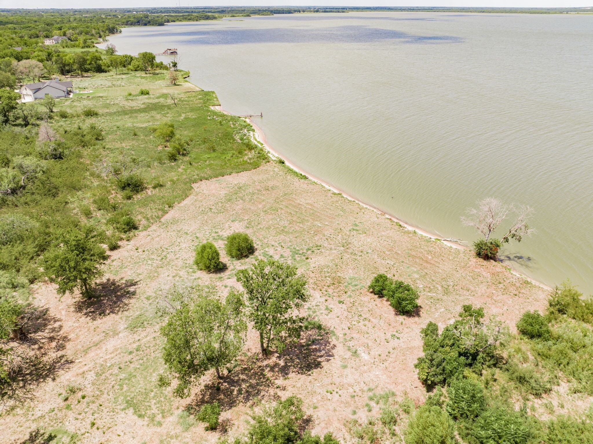 8425 Edgewater Drive