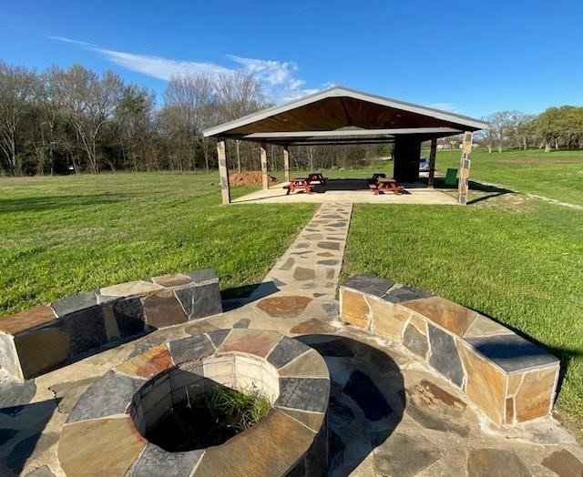 8425 Edgewater Drive