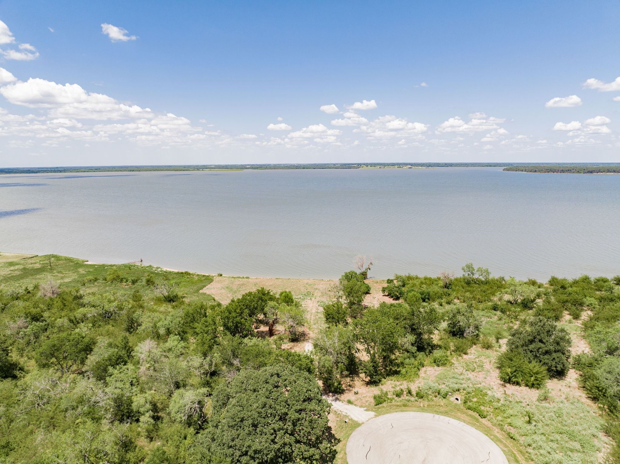 8425 Edgewater Drive