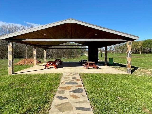 8425 Edgewater Drive