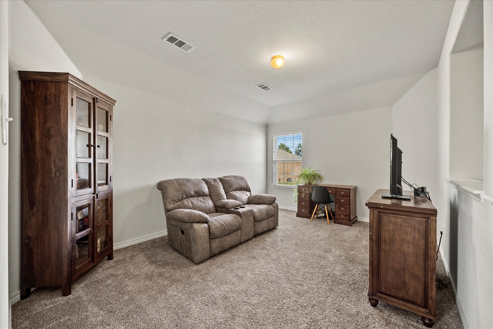 1500 Blue Jay Drive