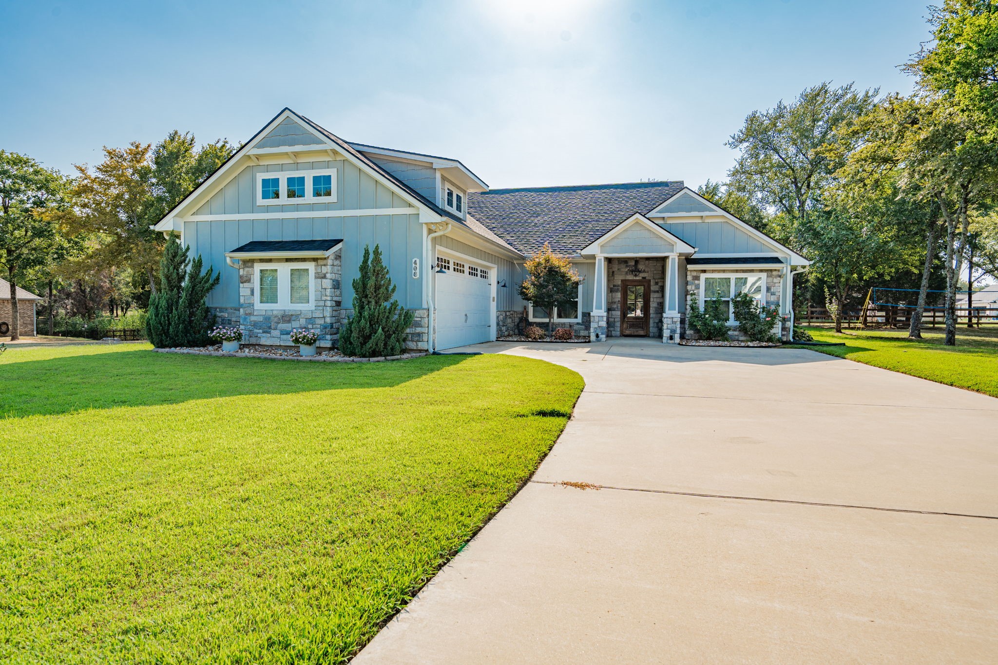 406 Splitrail Drive