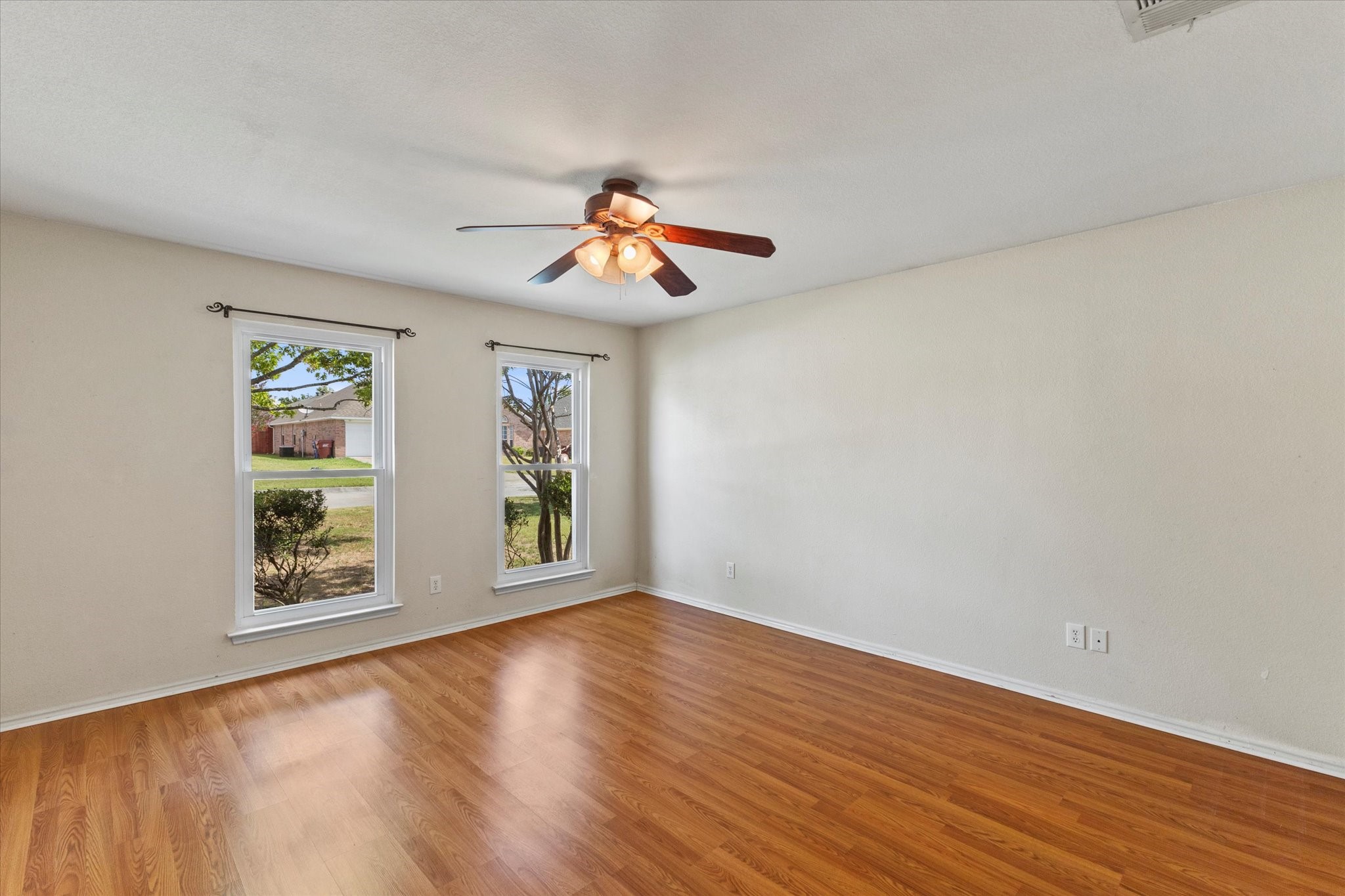 1125 Oak Grove Lane