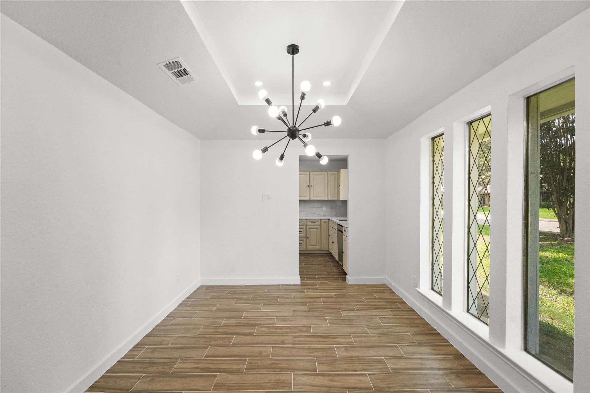 1044 Briarwood Lane